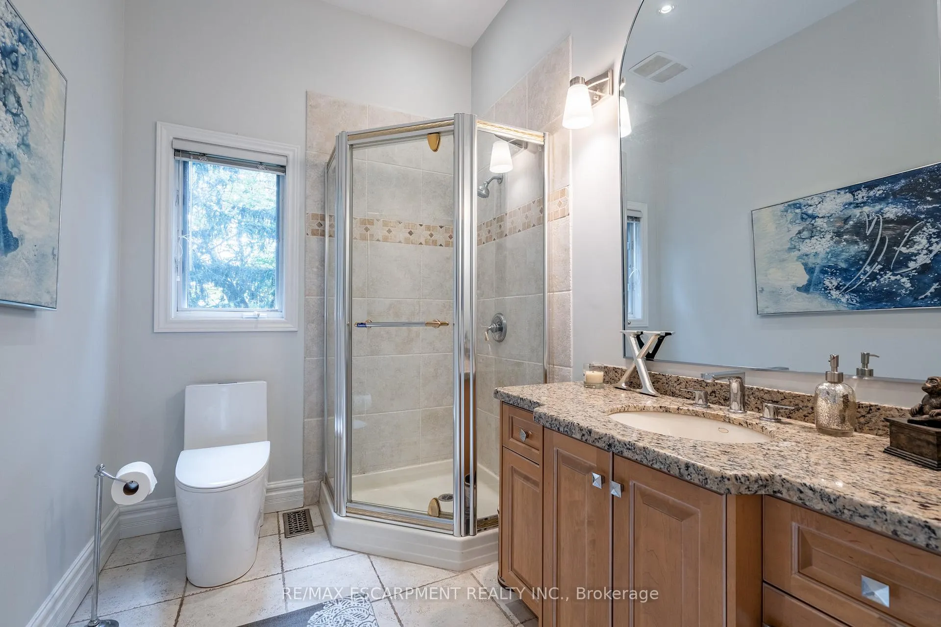 Photo 22 of 64 Nelson Street, Hamilton, Waterdown — HOMEH