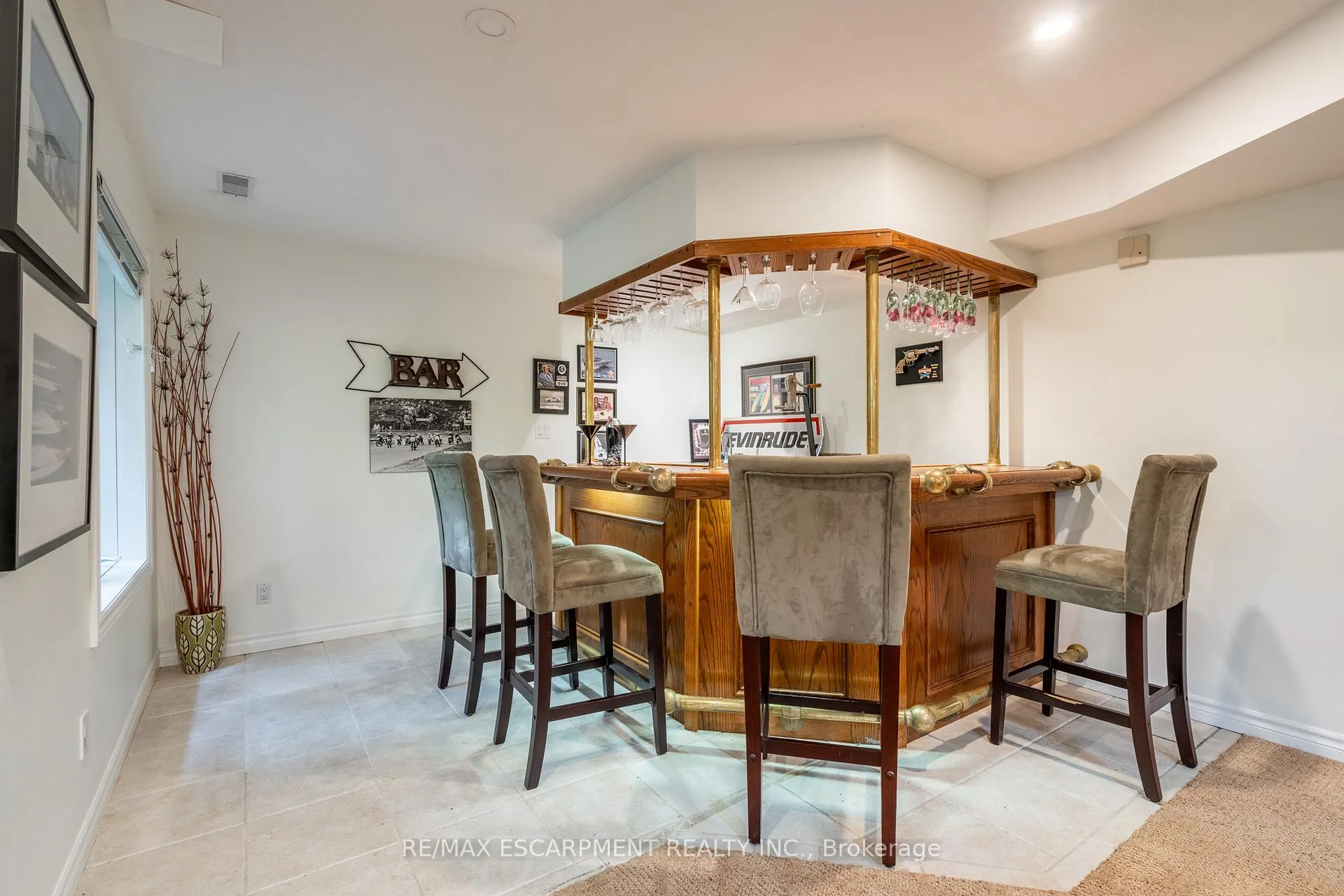 Photo 25 of 64 Nelson Street, Hamilton, Waterdown — HOMEH