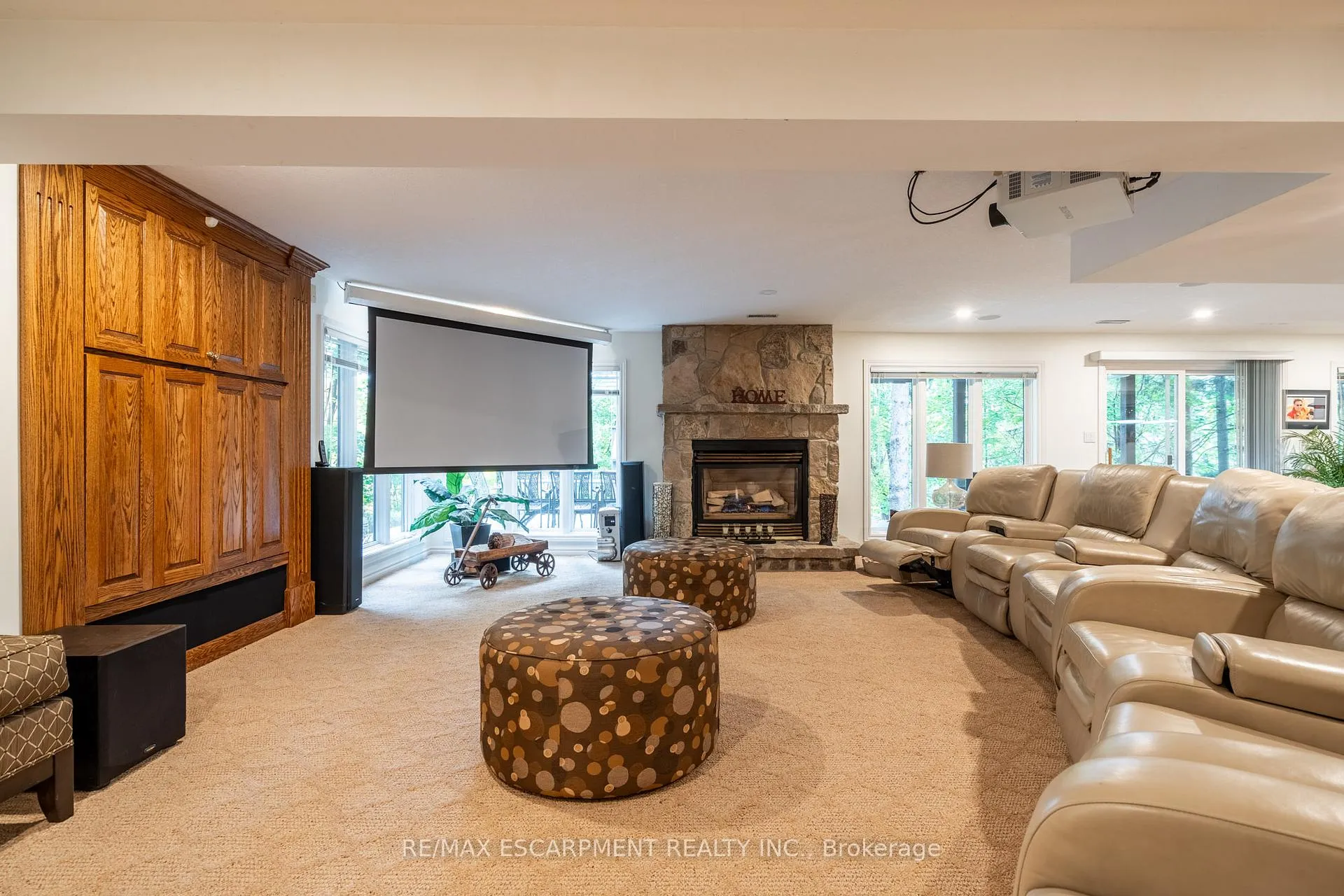 Photo 26 of 64 Nelson Street, Hamilton, Waterdown — HOMEH