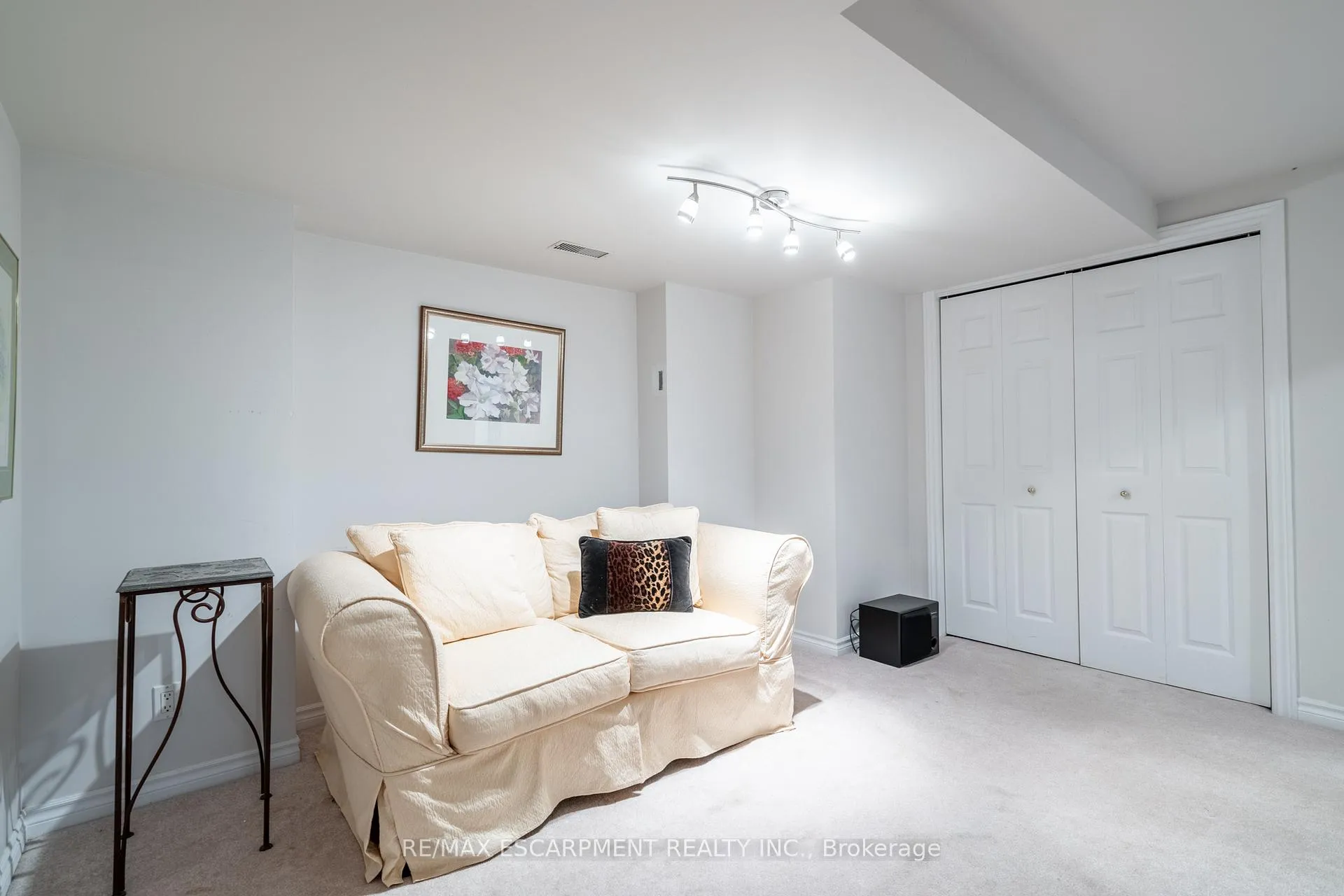 Photo 29 of 64 Nelson Street, Hamilton, Waterdown — HOMEH