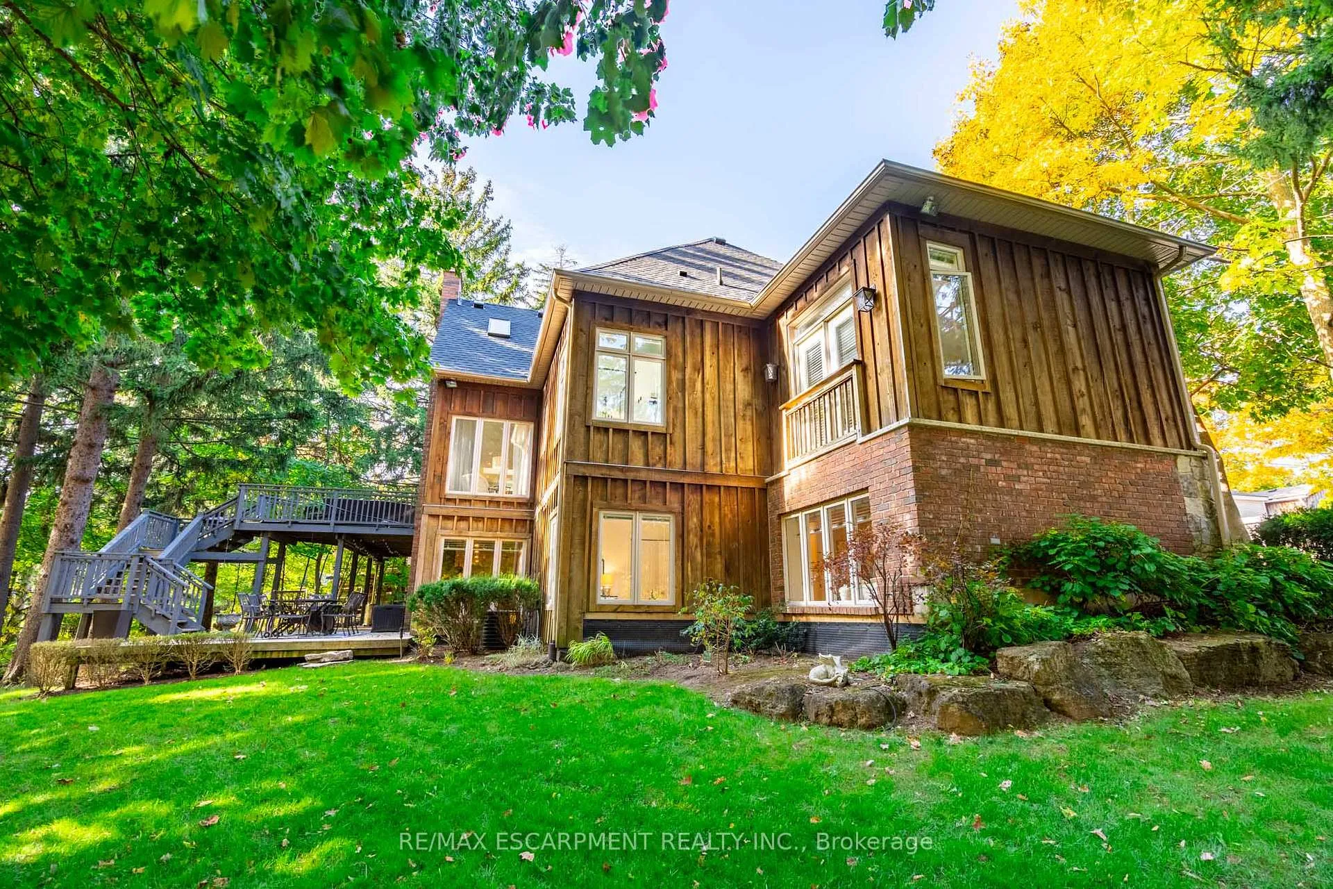 Photo 32 of 64 Nelson Street, Hamilton, Waterdown — HOMEH