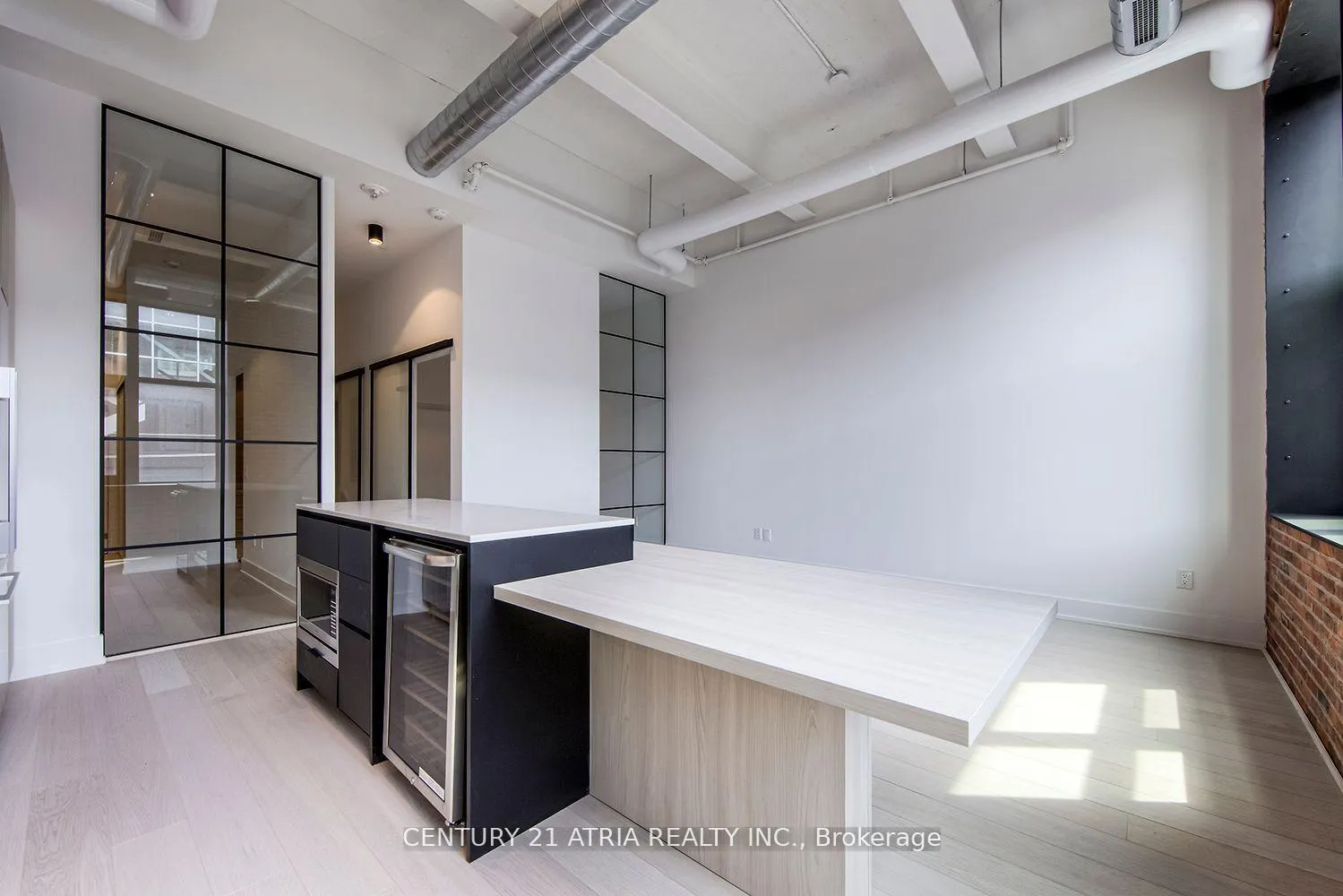 Photo 4 of Unit 504, 150 Logan Avenue, Toronto, South Riverdale — HOMEH