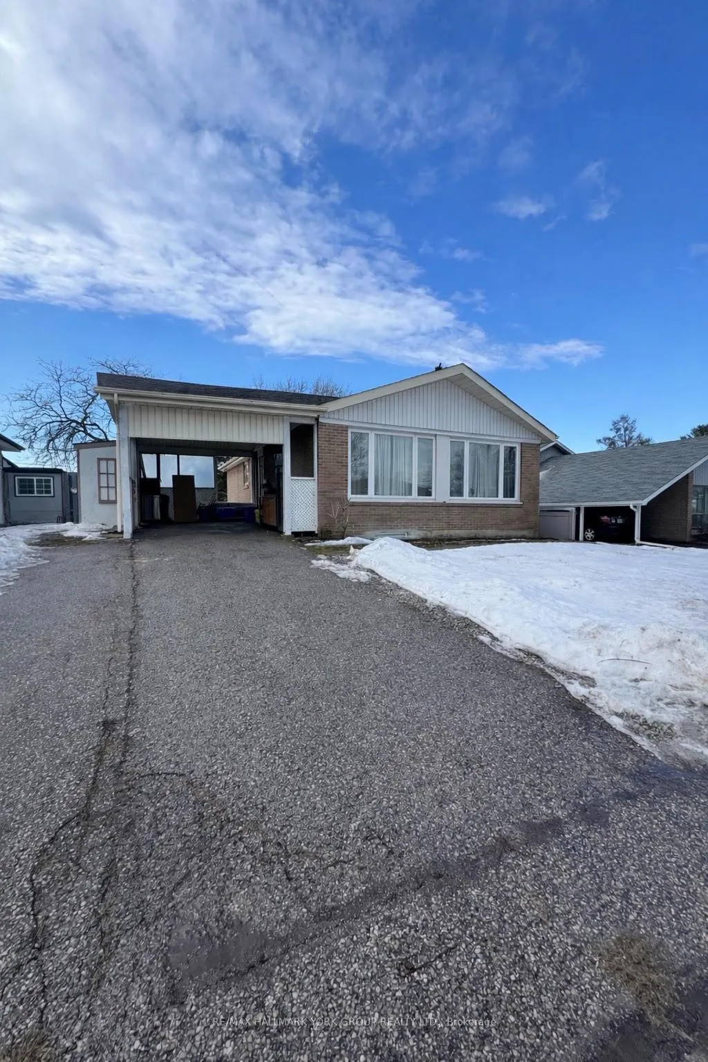 Photo 1 of Unit Lower Unit, 856 Krosno Boulevard, Pickering, Bay Ridges — HOMEH