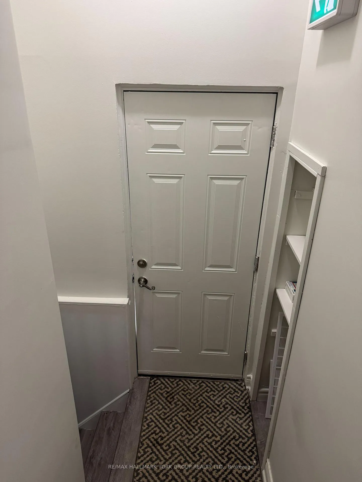 Photo 11 of Unit Lower Unit, 856 Krosno Boulevard, Pickering, Bay Ridges — HOMEH