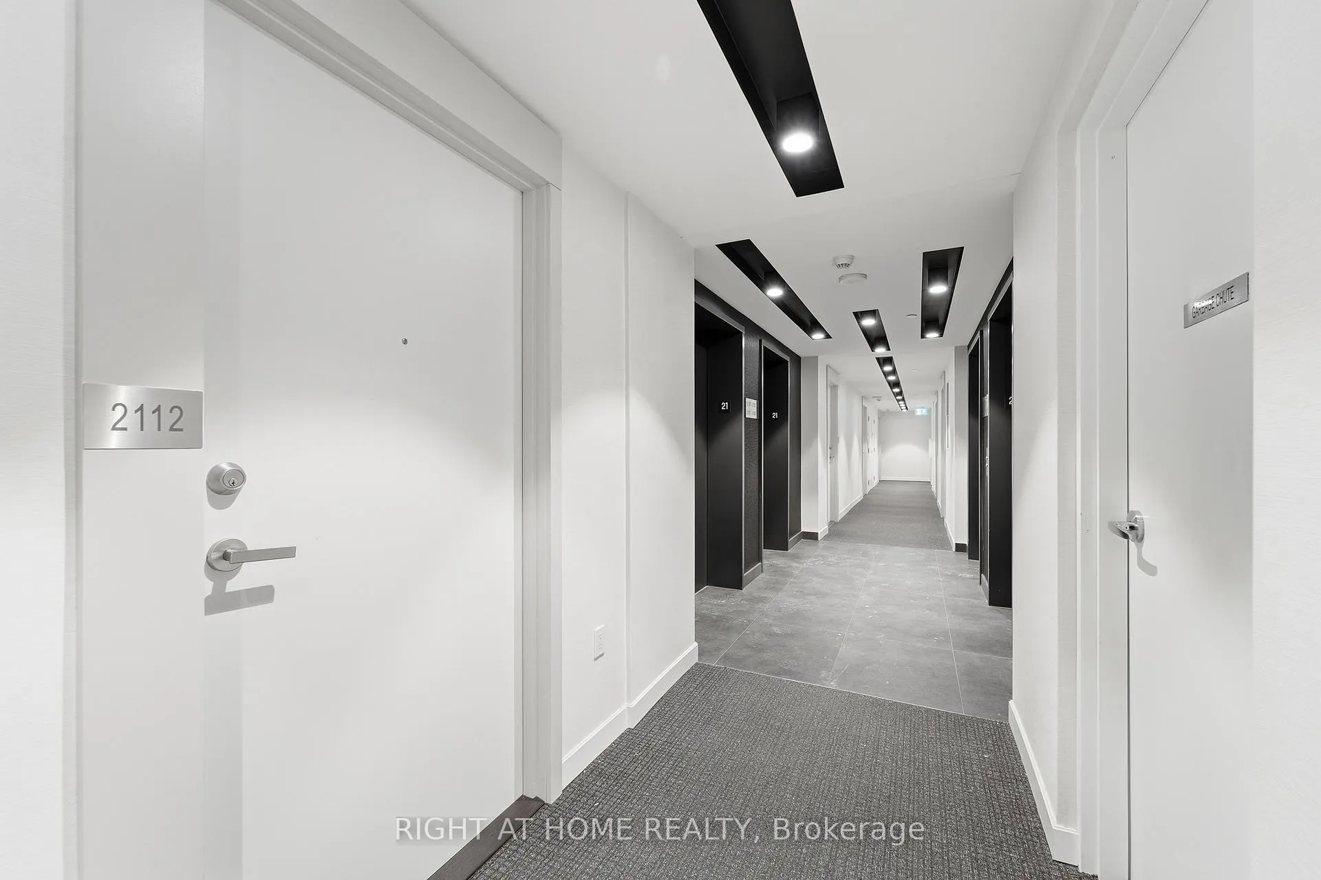 Photo 18 of Unit 2112 Nt, 99 Broadway Avenue, Toronto, Mount Pleasant West — HOMEH