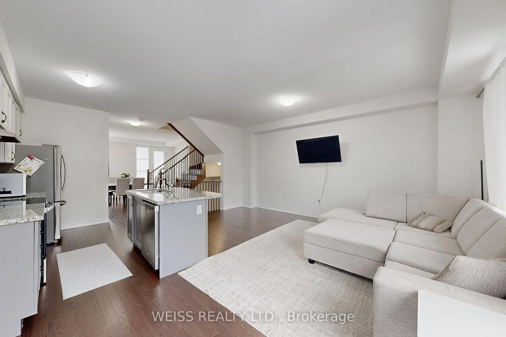 Photo 6 of 6729 Thickson Road N, Whitby, Brooklin — HOMEH