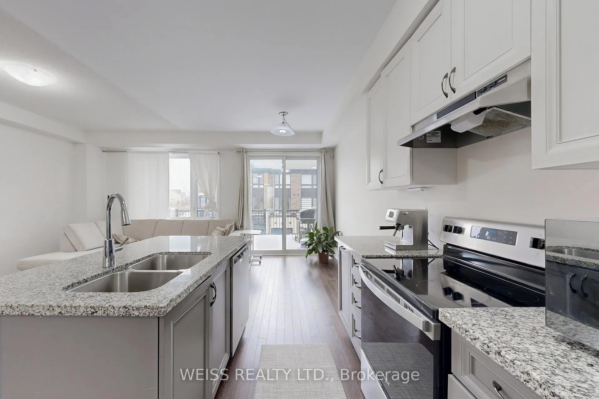 Photo 9 of 6729 Thickson Road N, Whitby, Brooklin — HOMEH