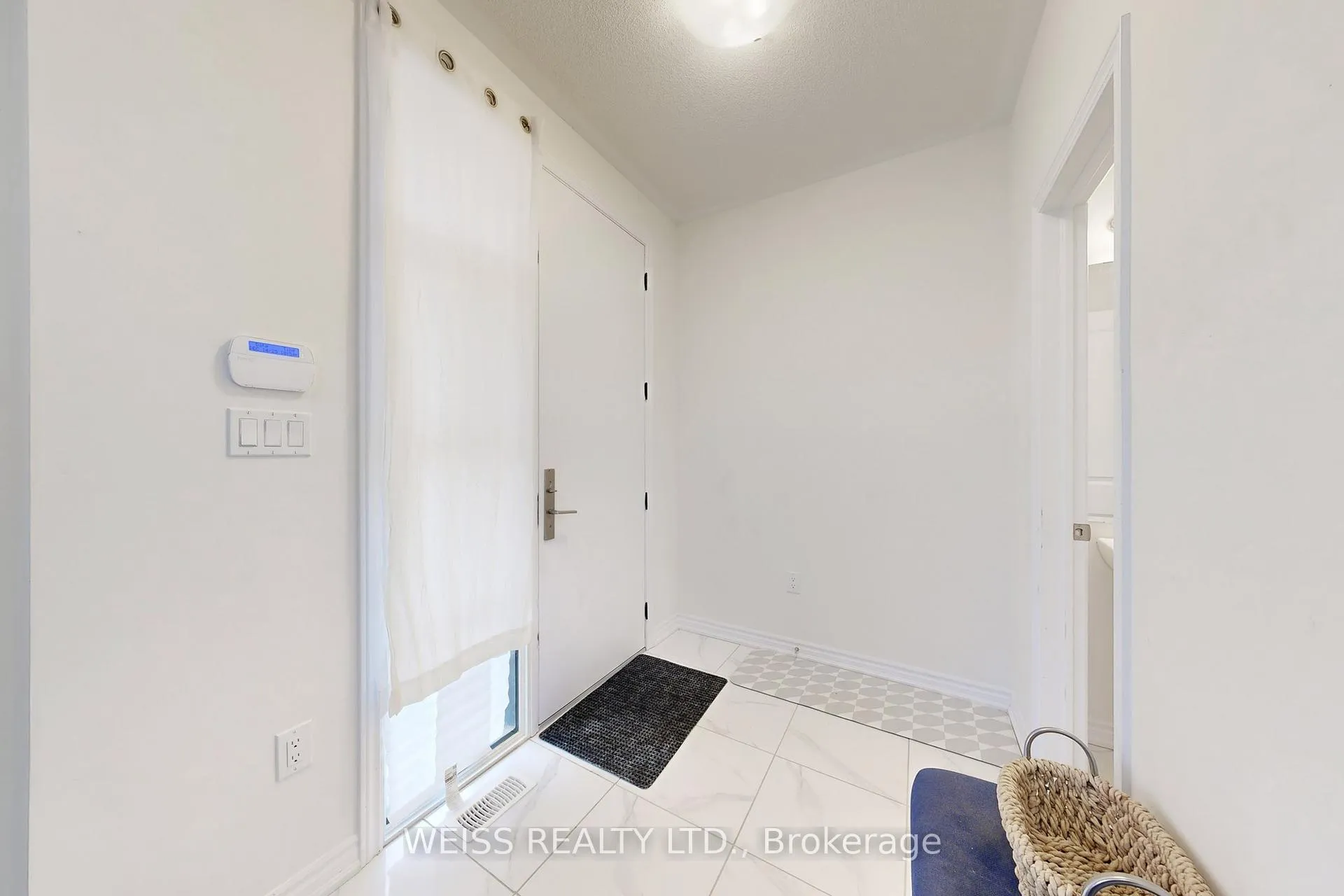 Photo 42 of 6729 Thickson Road N, Whitby, Brooklin — HOMEH