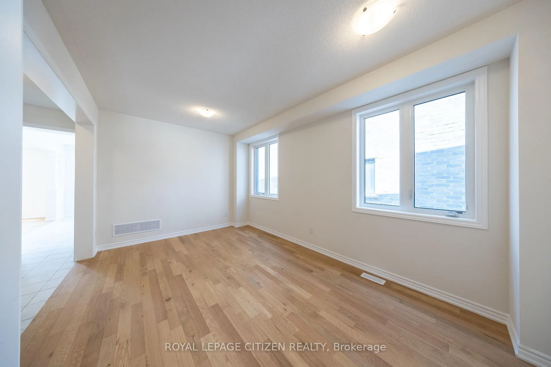 Photo 9 of 69 Fenn Crescent, New Tecumseth, Alliston — HOMEH