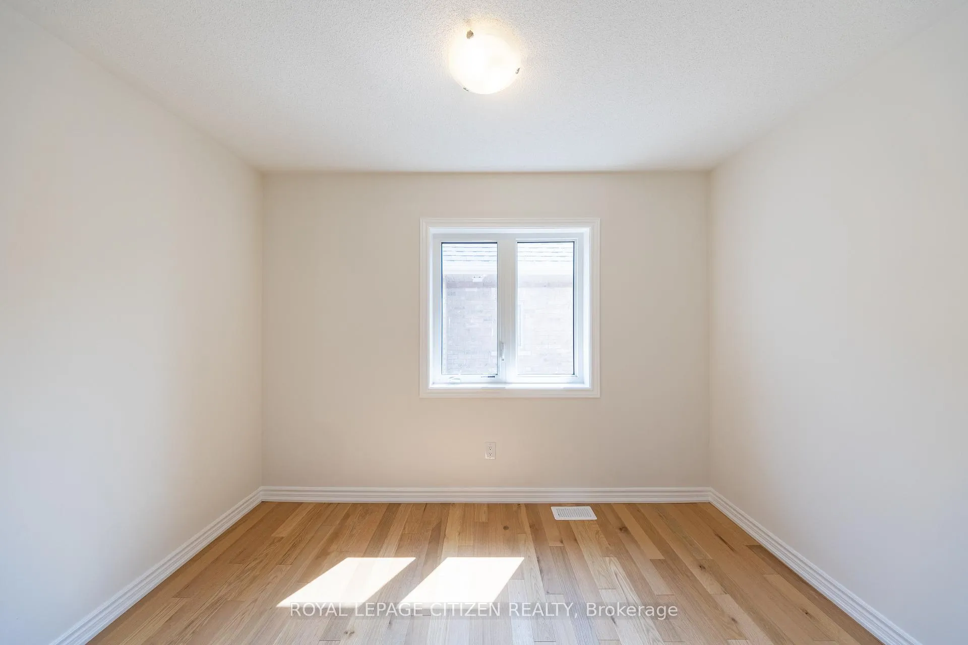 Photo 31 of 69 Fenn Crescent, New Tecumseth, Alliston — HOMEH
