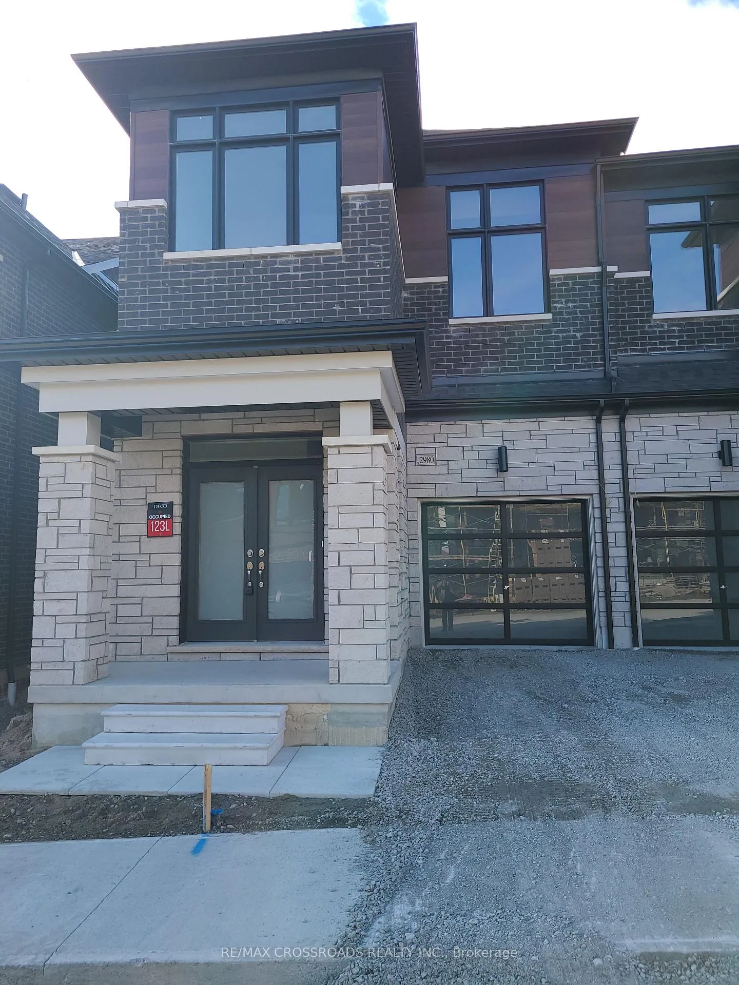 Front of 2980 Seagrass Street