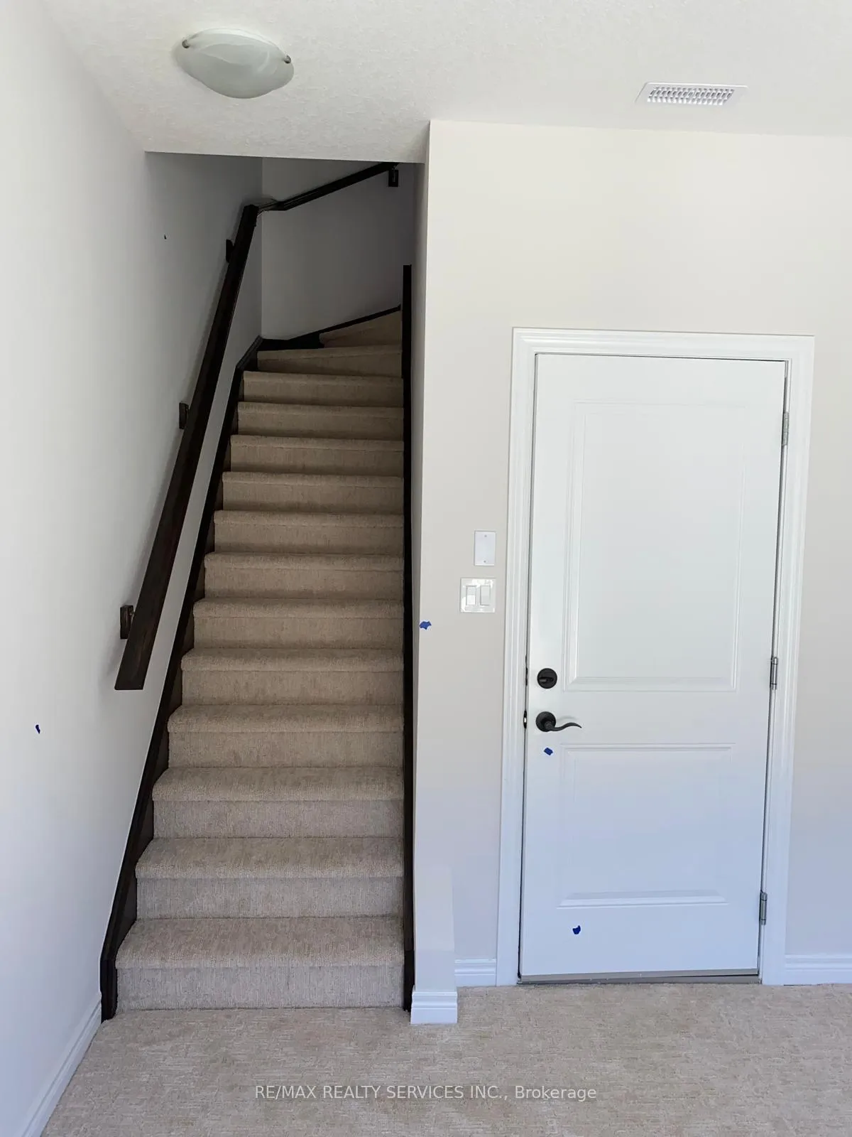 Photo 5 of 6 Marr Lane, Hamilton, Ancaster — HOMEH