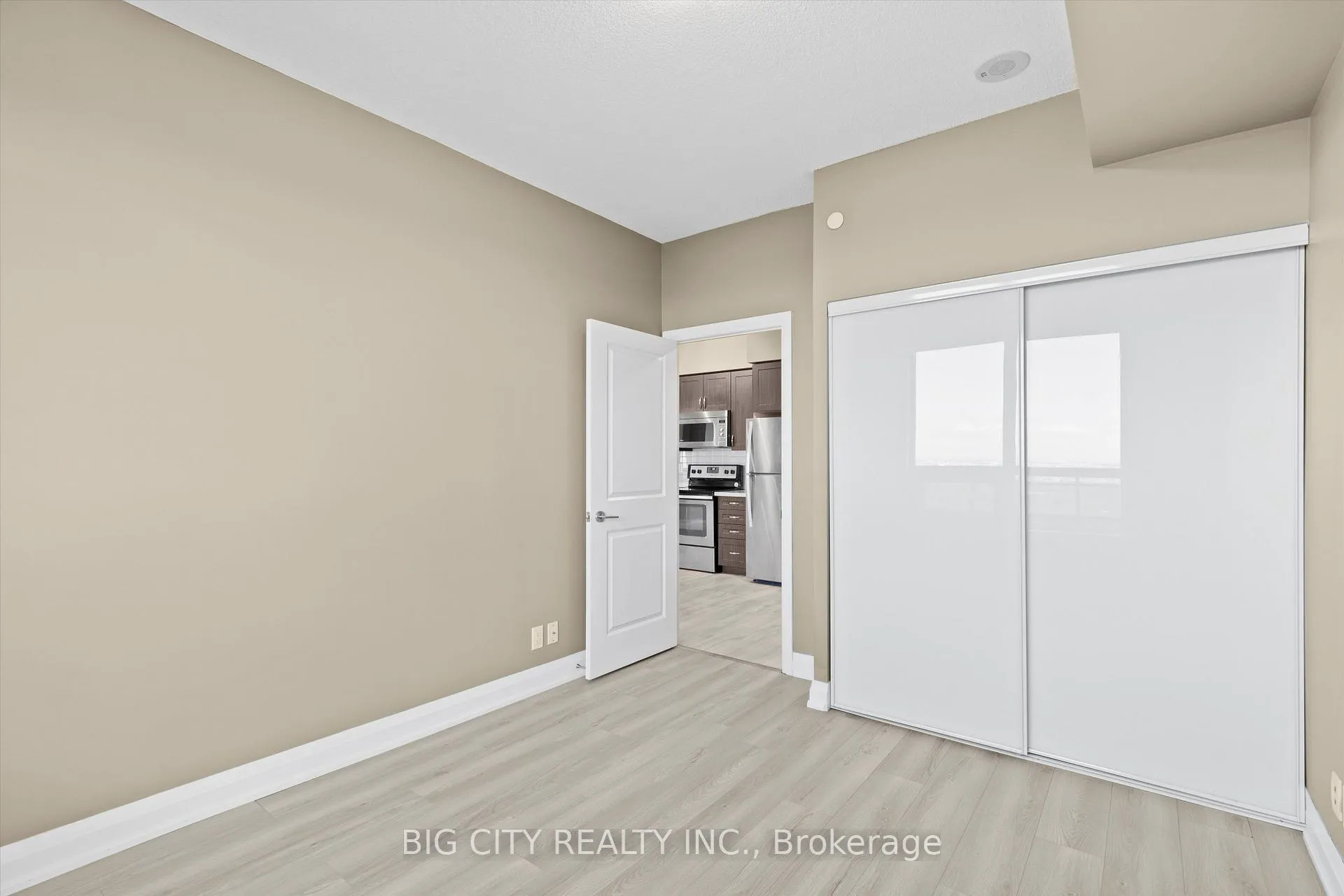 Photo 15 of Unit 2210, 7890 Bathurst Street, Vaughan, Beverley Glen — HOMEH