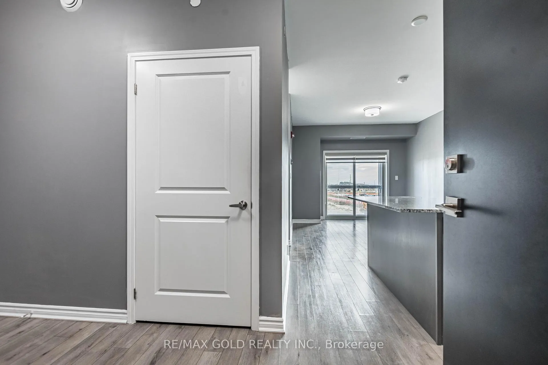 Photo 2 of Unit 315, 200 Lagerfeld Drive, Brampton, Northwest Brampton — HOMEH