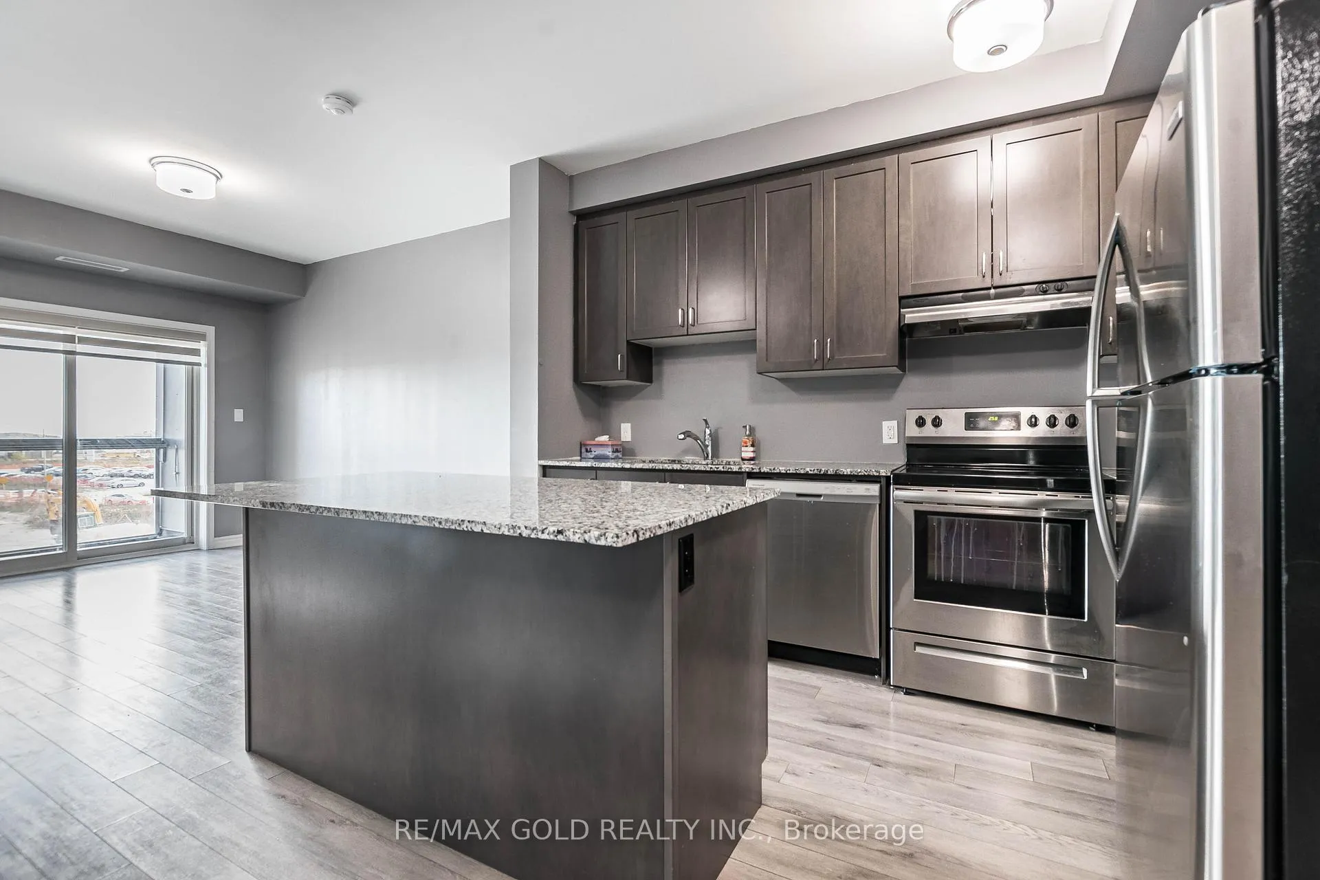 Photo 4 of Unit 315, 200 Lagerfeld Drive, Brampton, Northwest Brampton — HOMEH