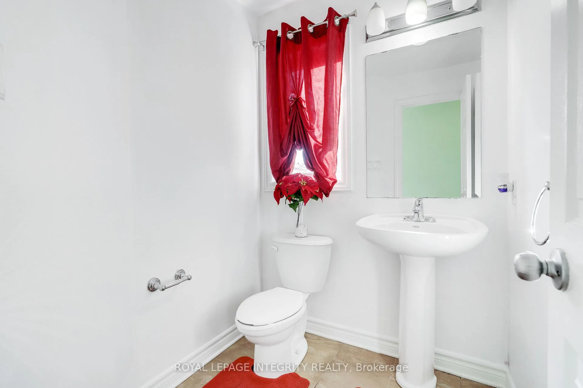 Photo 6 of 901 Ashenvale Way, Ottawa, Avalon East — HOMEH