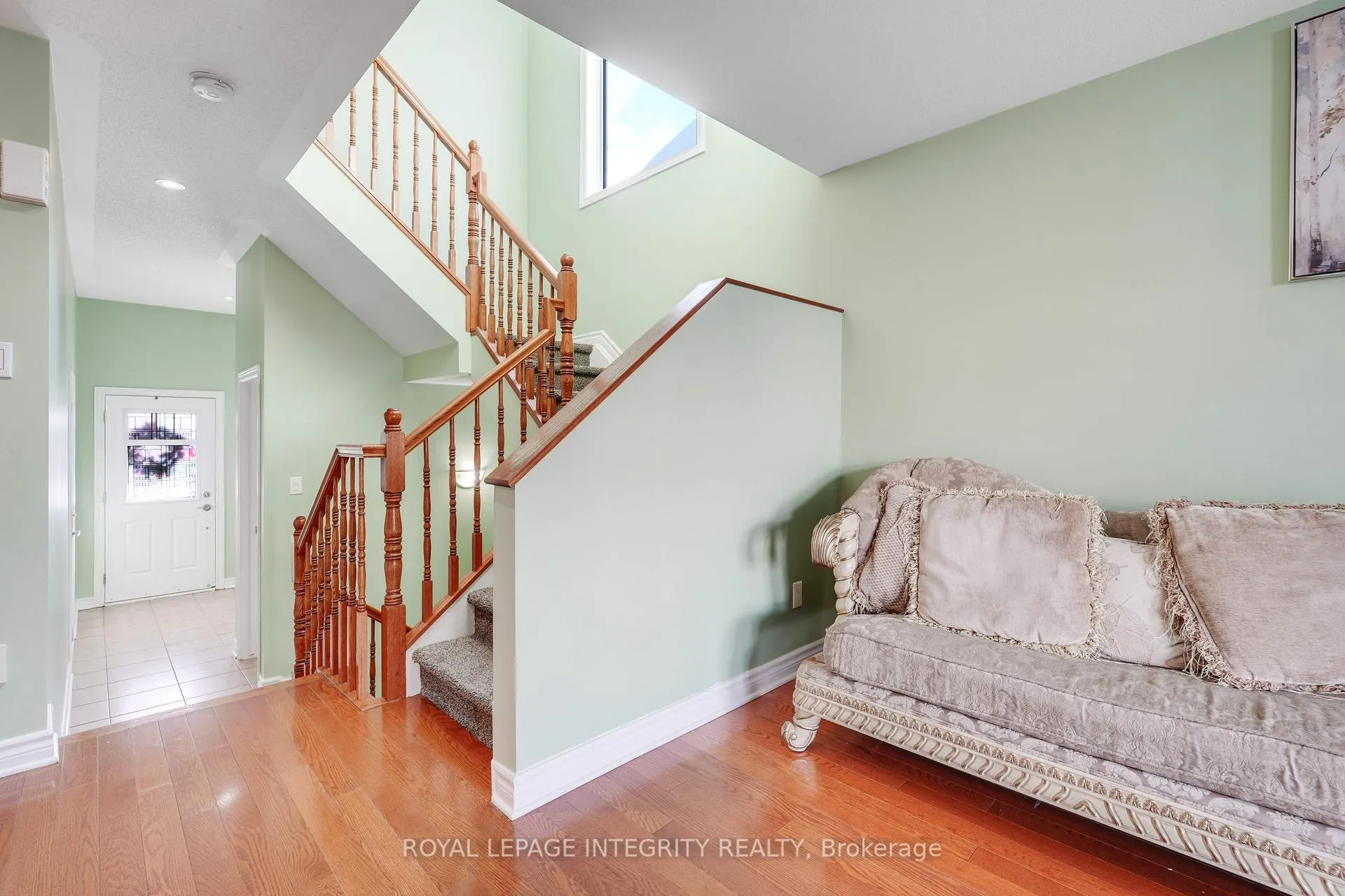 Photo 8 of 901 Ashenvale Way, Ottawa, Avalon East — HOMEH