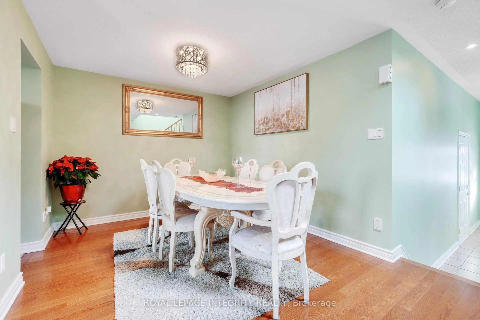 Photo 9 of 901 Ashenvale Way, Ottawa, Avalon East — HOMEH