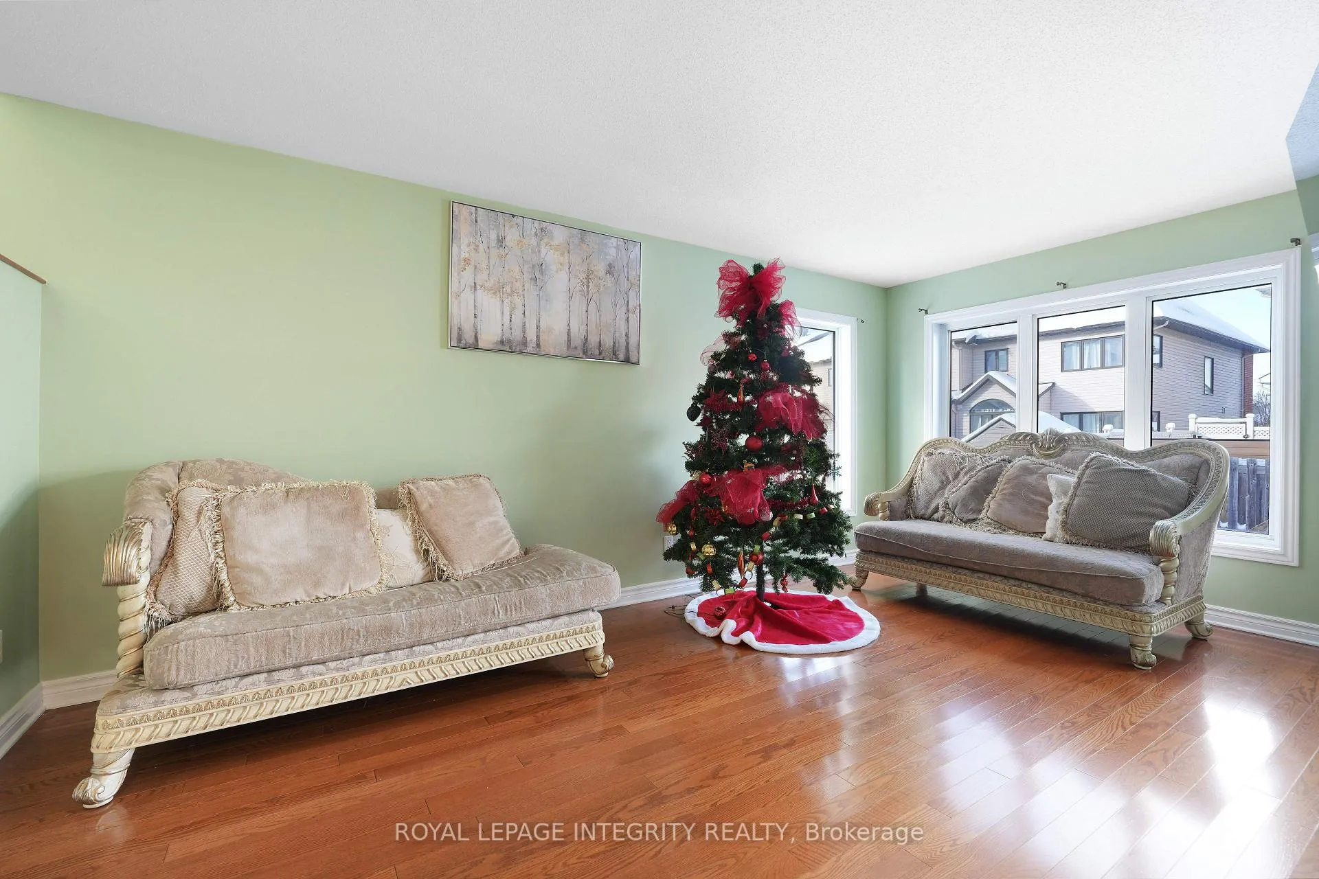 Photo 10 of 901 Ashenvale Way, Ottawa, Avalon East — HOMEH