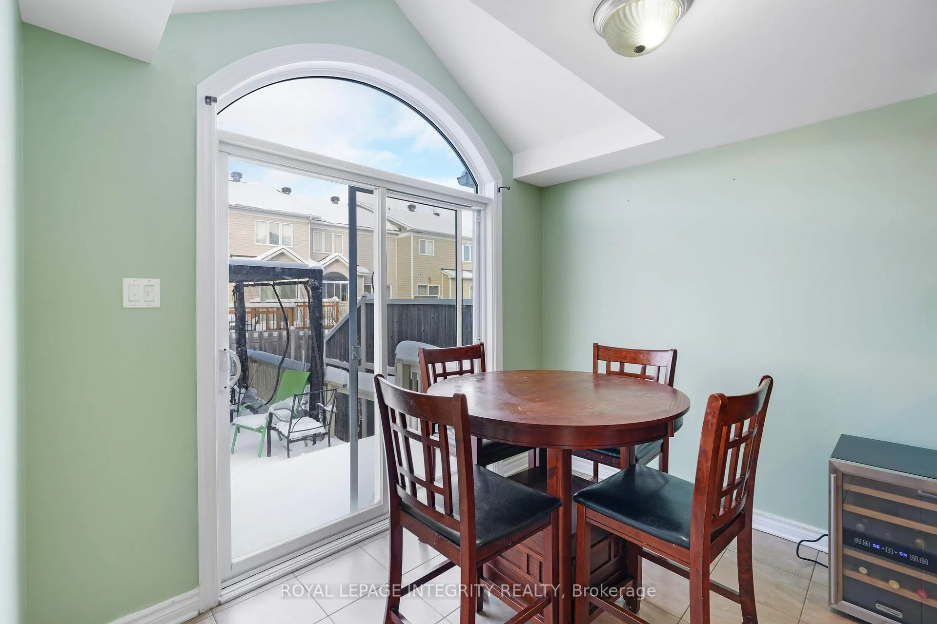 Photo 17 of 901 Ashenvale Way, Ottawa, Avalon East — HOMEH