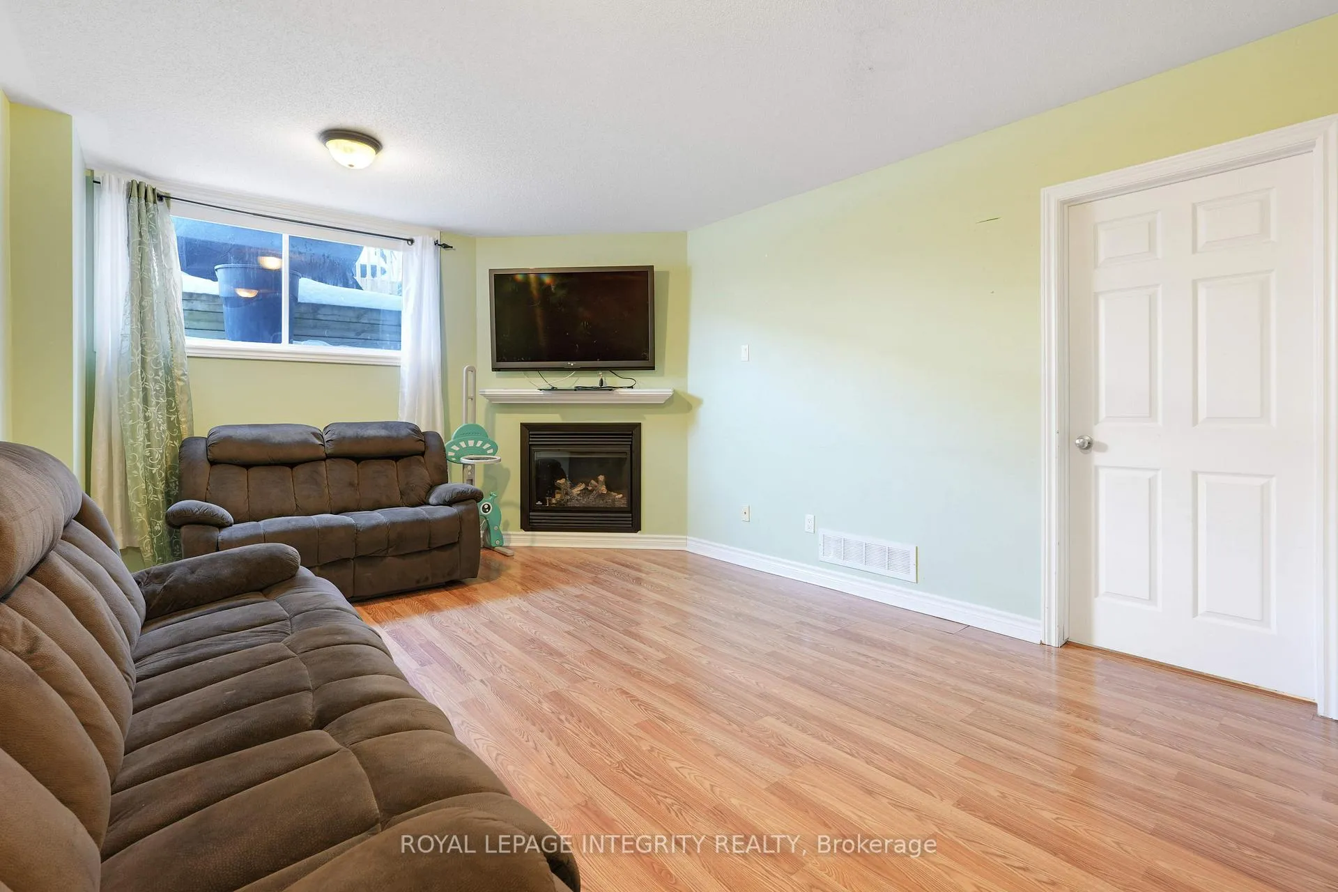Photo 27 of 901 Ashenvale Way, Ottawa, Avalon East — HOMEH