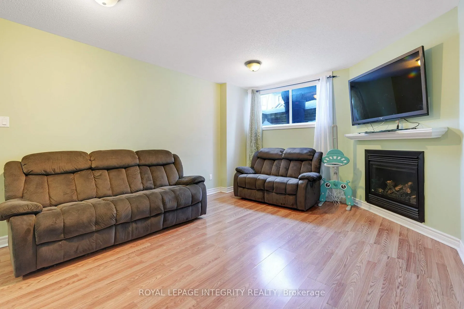 Photo 28 of 901 Ashenvale Way, Ottawa, Avalon East — HOMEH