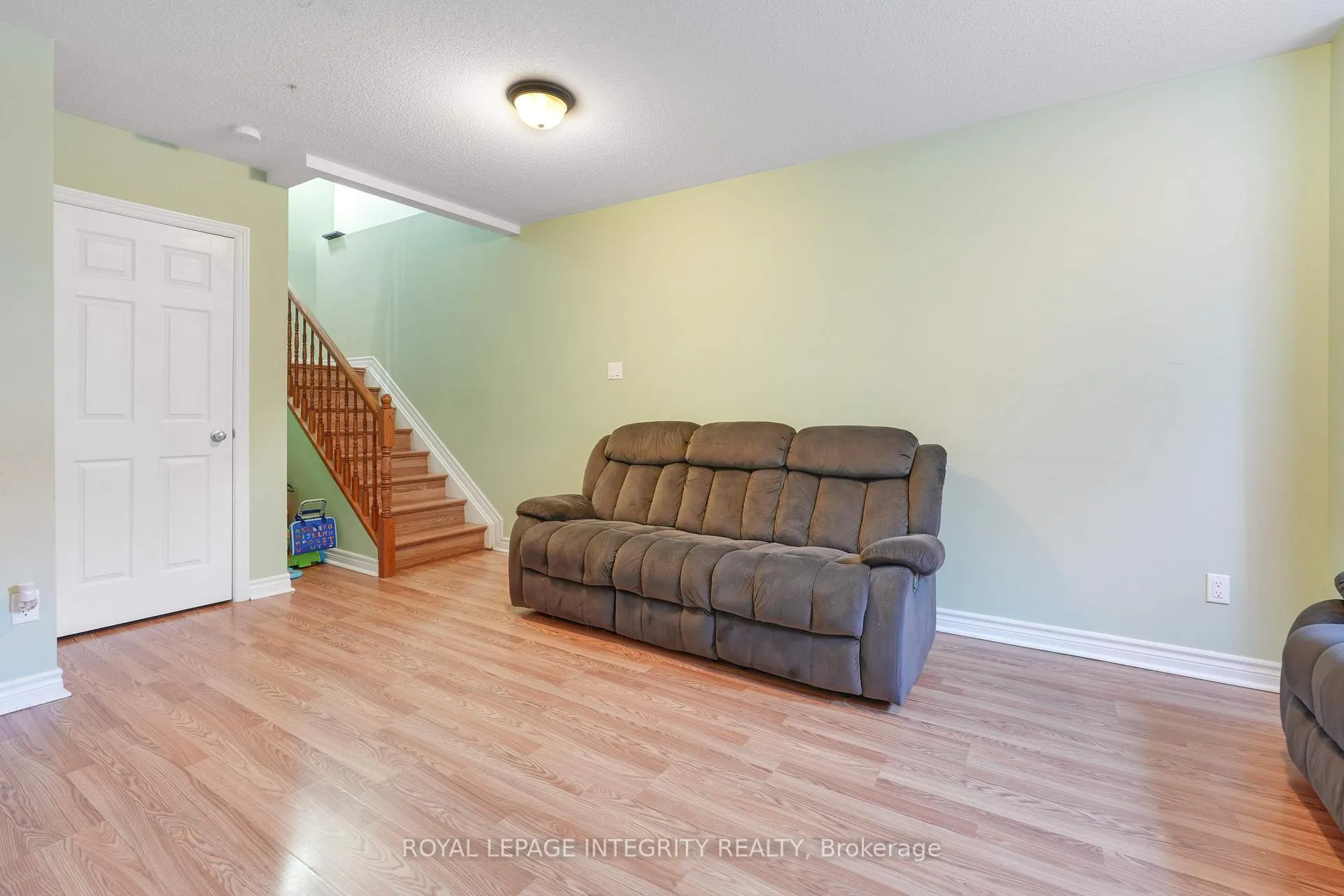 Photo 29 of 901 Ashenvale Way, Ottawa, Avalon East — HOMEH