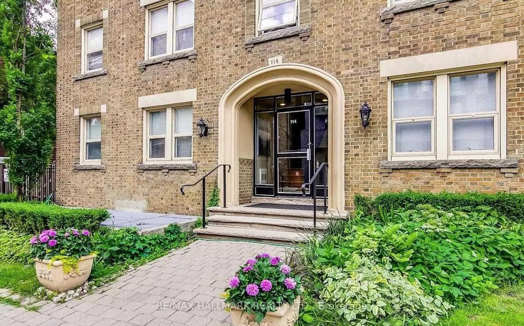 Photo 3 of Unit 303, 114 Vaughan Road, Toronto, Humewood-Cedarvale — HOMEH