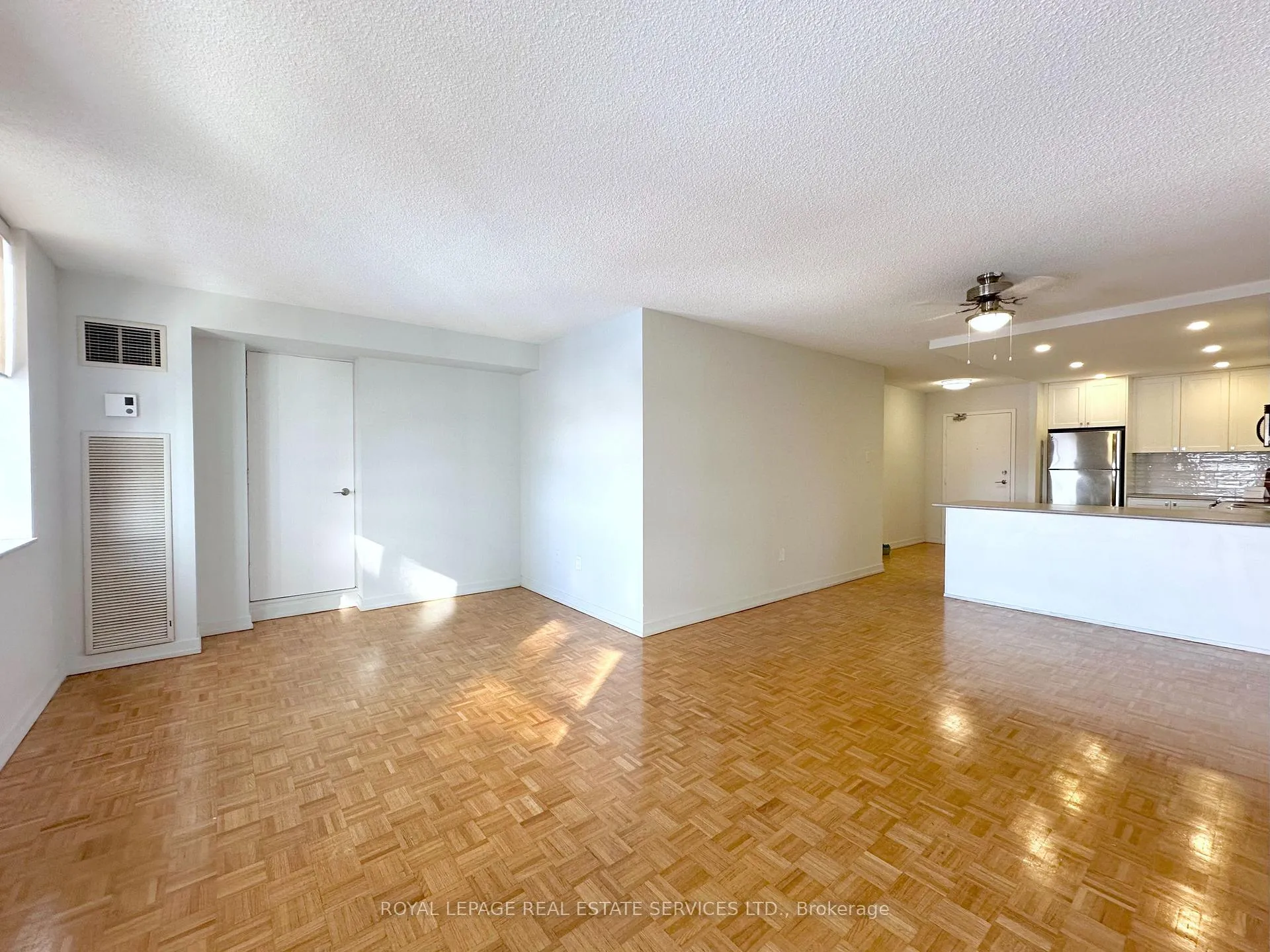 Photo 5 of Unit 1108, 190 Clark Boulevard, Brampton, Queen Street Corridor — HOMEH