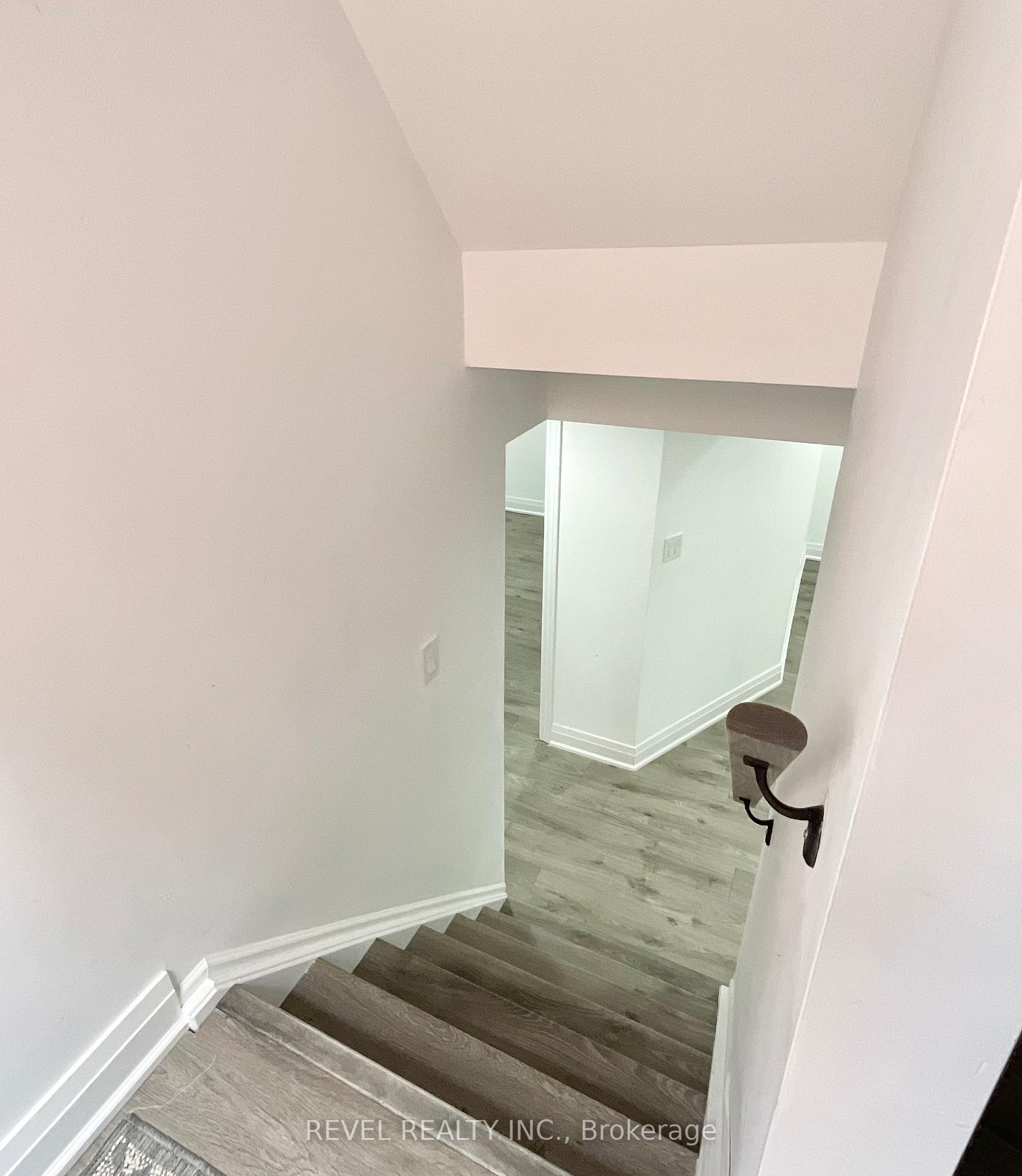 Photo 7 of Unit Lower, 54 Golden Meadow Road, Barrie, Bayshore — HOMEH