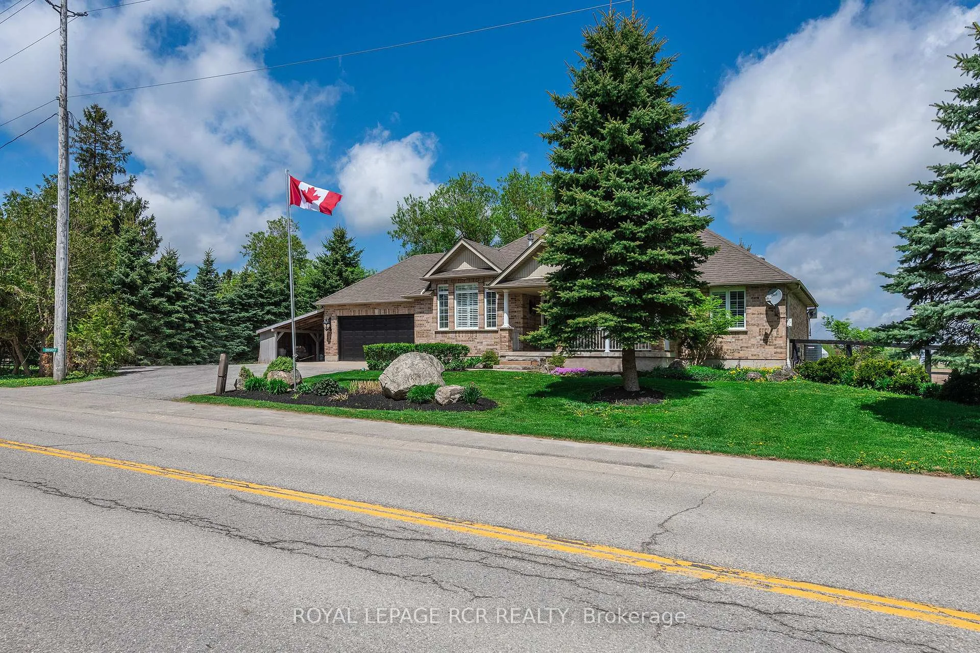 Photo 4 of 285017 County Rd 10, Amaranth, Rural Amaranth — HOMEH