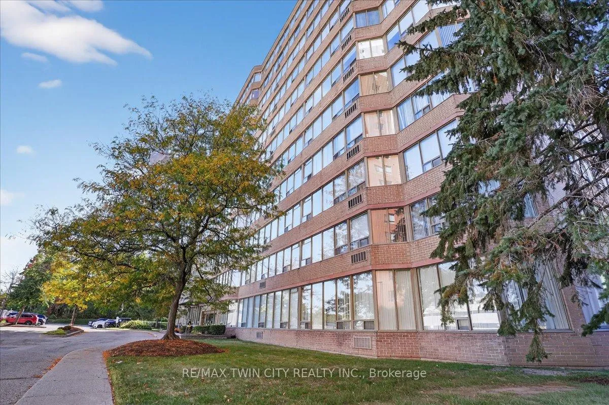 Photo 4 of Unit 506, 3227 King Street E, Kitchener, Chicopee/Freeport — HOMEH