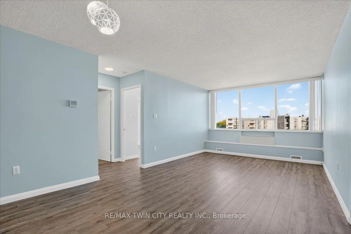 Photo 17 of Unit 506, 3227 King Street E, Kitchener, Chicopee/Freeport — HOMEH