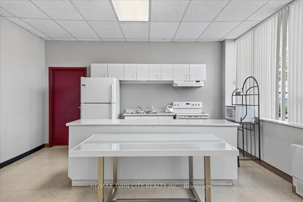 Photo 48 of Unit 506, 3227 King Street E, Kitchener, Chicopee/Freeport — HOMEH