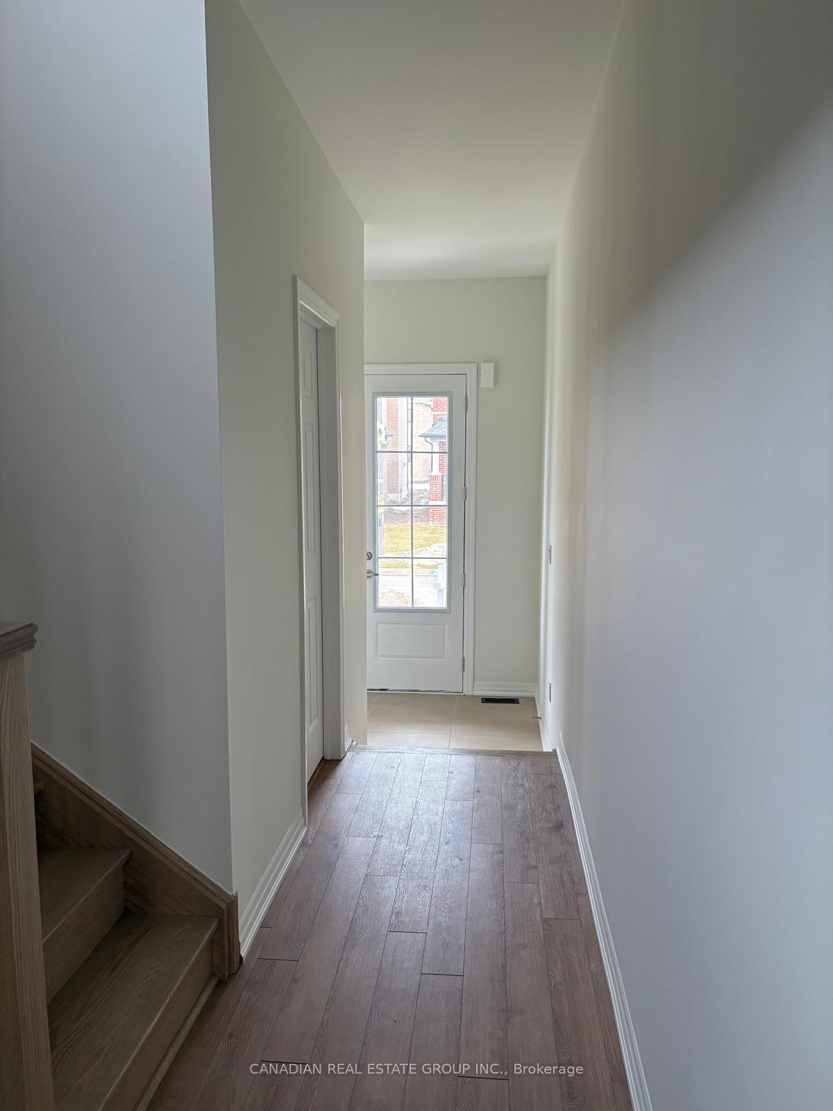 Photo 2 of 45 Donald Ingram Crescent, Georgina, Keswick North — HOMEH