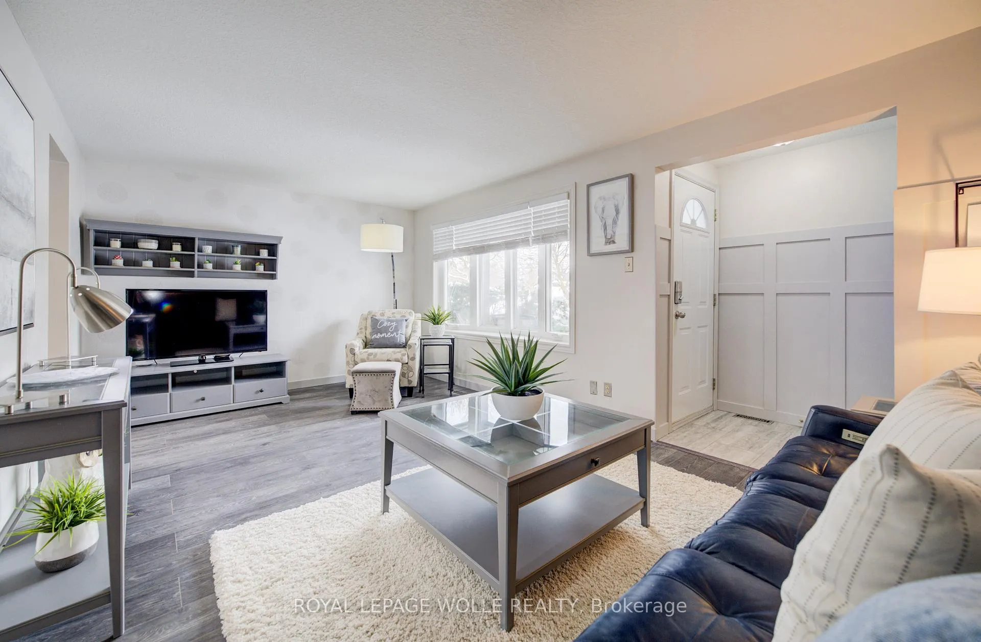 Photo 6 of Unit 1, 285 Sandowne Drive, Waterloo — HOMEH