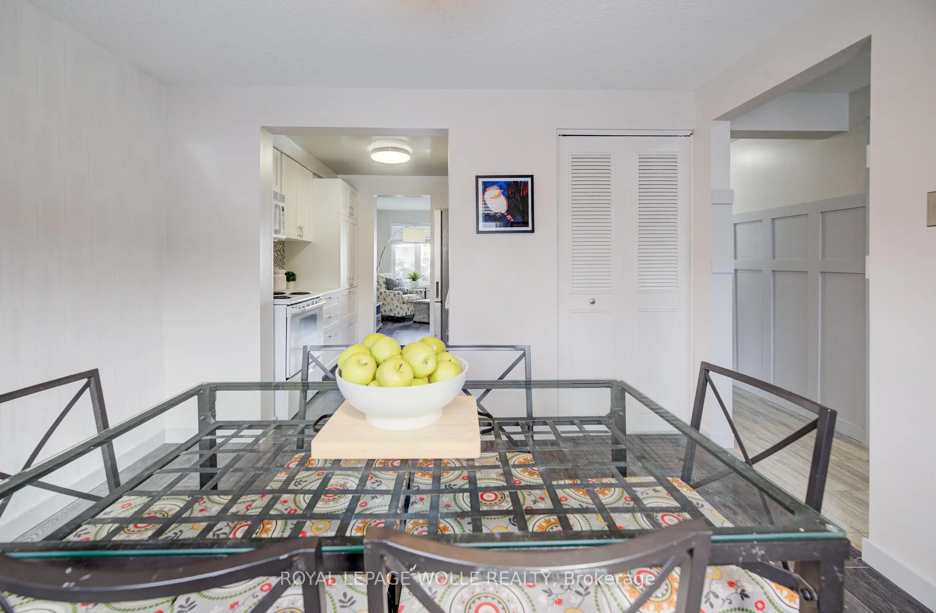 Photo 18 of Unit 1, 285 Sandowne Drive, Waterloo — HOMEH