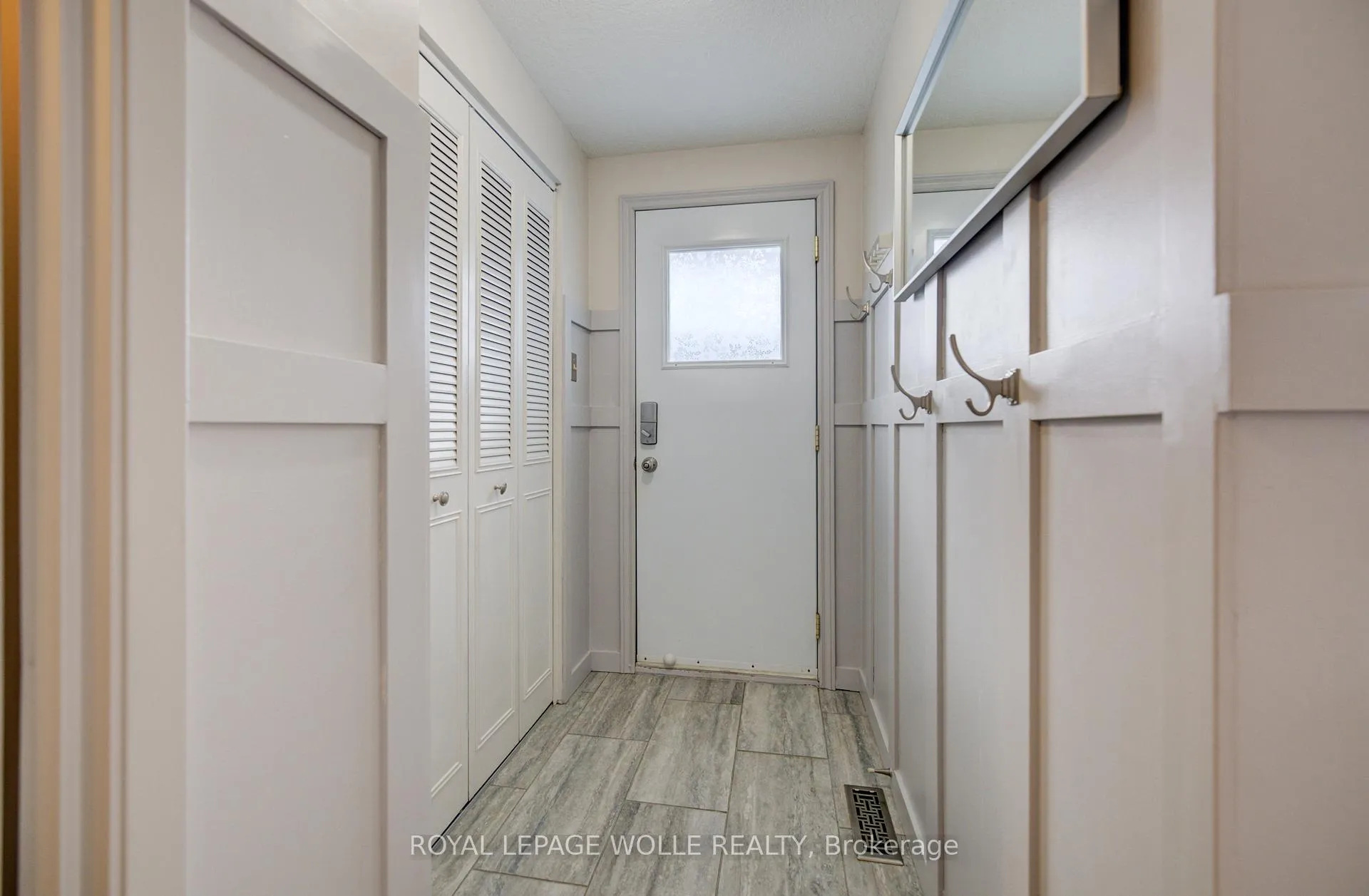 Photo 19 of Unit 1, 285 Sandowne Drive, Waterloo — HOMEH