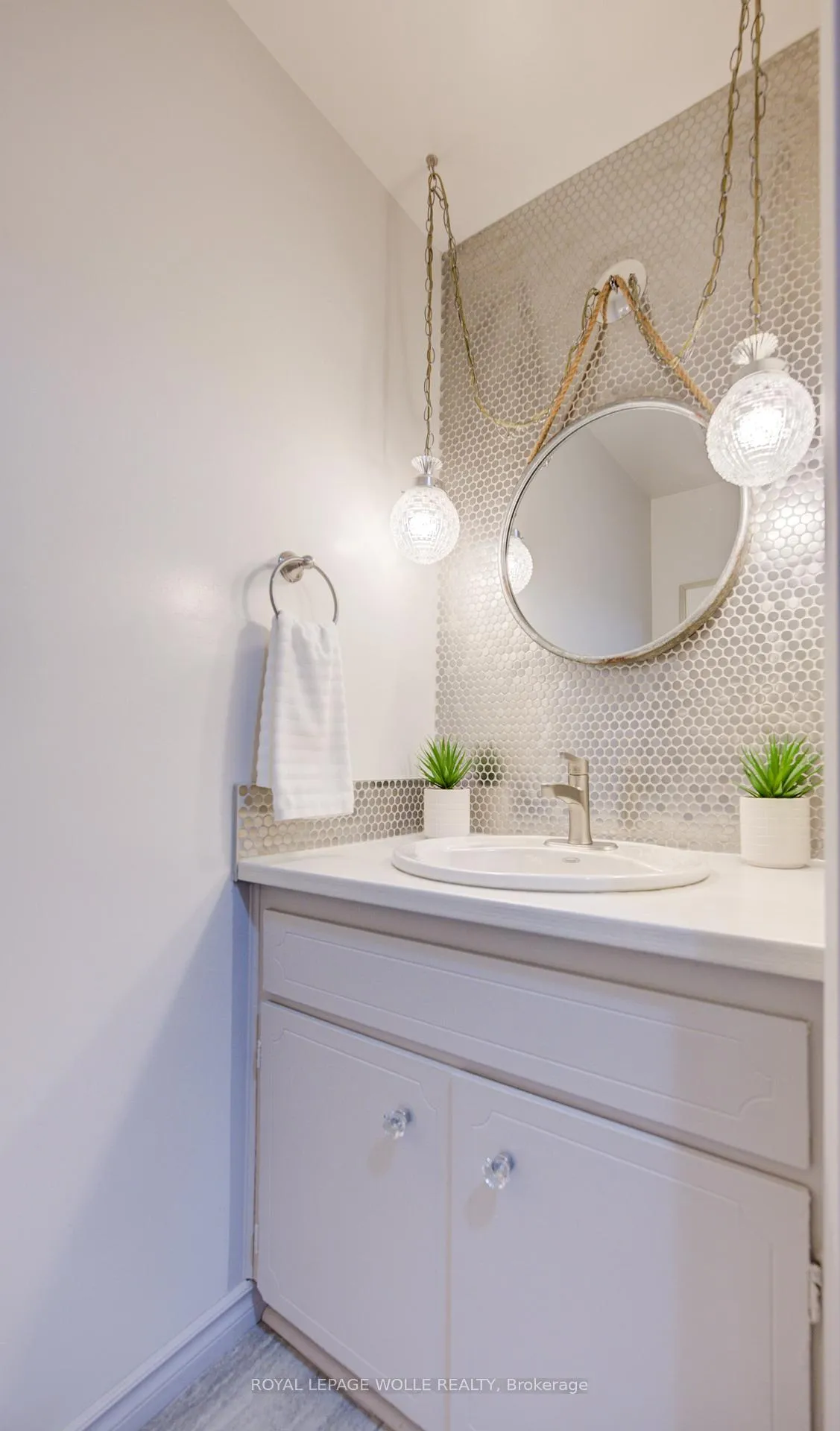 Photo 21 of Unit 1, 285 Sandowne Drive, Waterloo — HOMEH