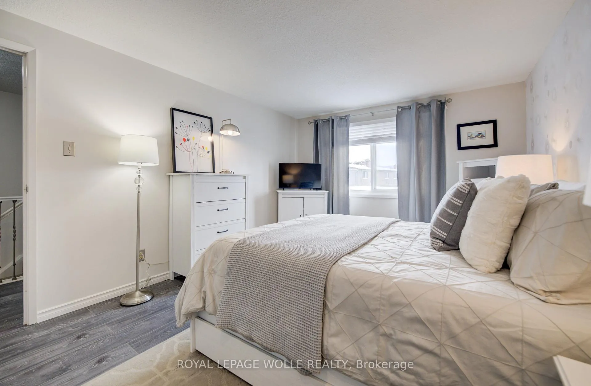 Photo 24 of Unit 1, 285 Sandowne Drive, Waterloo — HOMEH