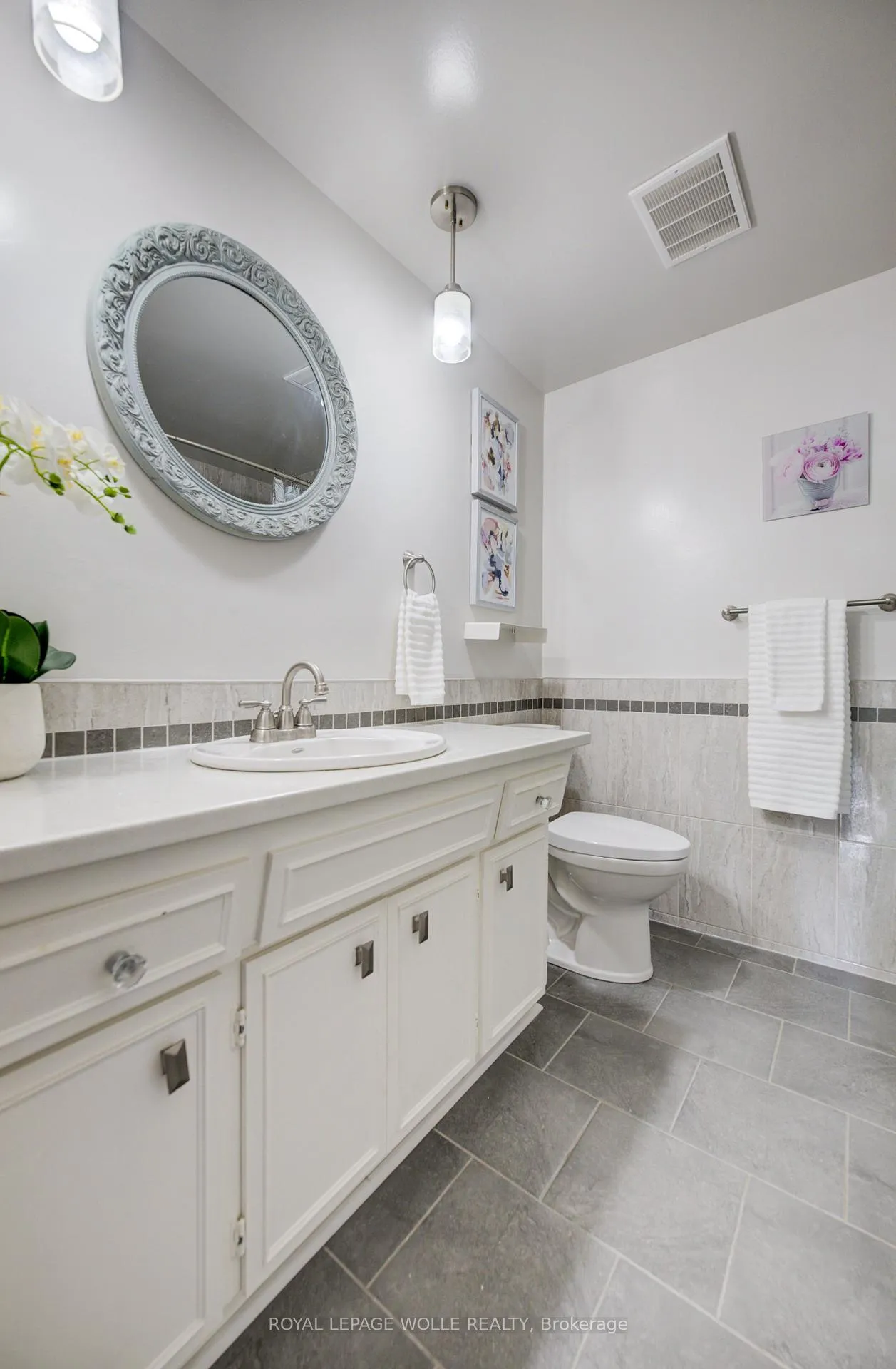 Photo 29 of Unit 1, 285 Sandowne Drive, Waterloo — HOMEH