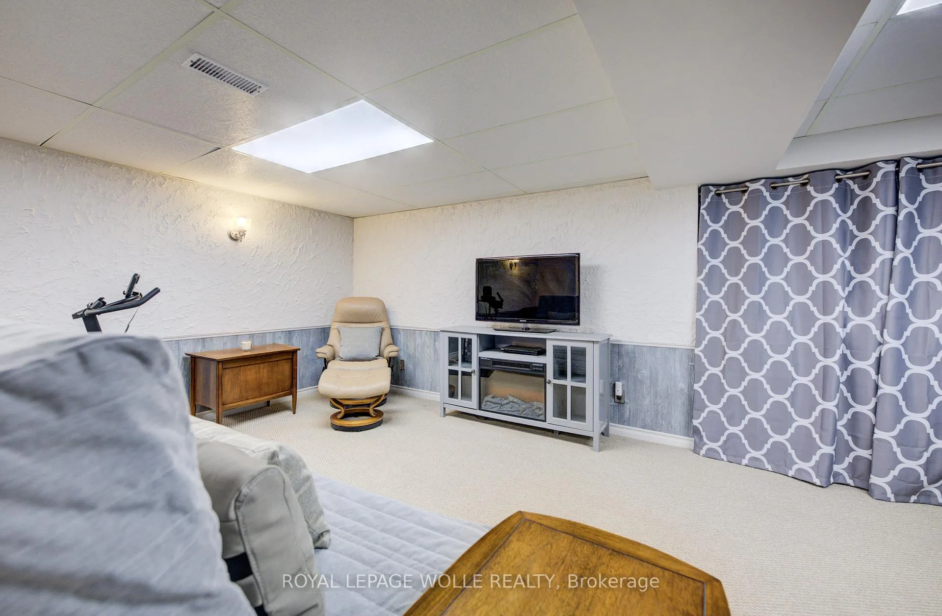 Photo 33 of Unit 1, 285 Sandowne Drive, Waterloo — HOMEH