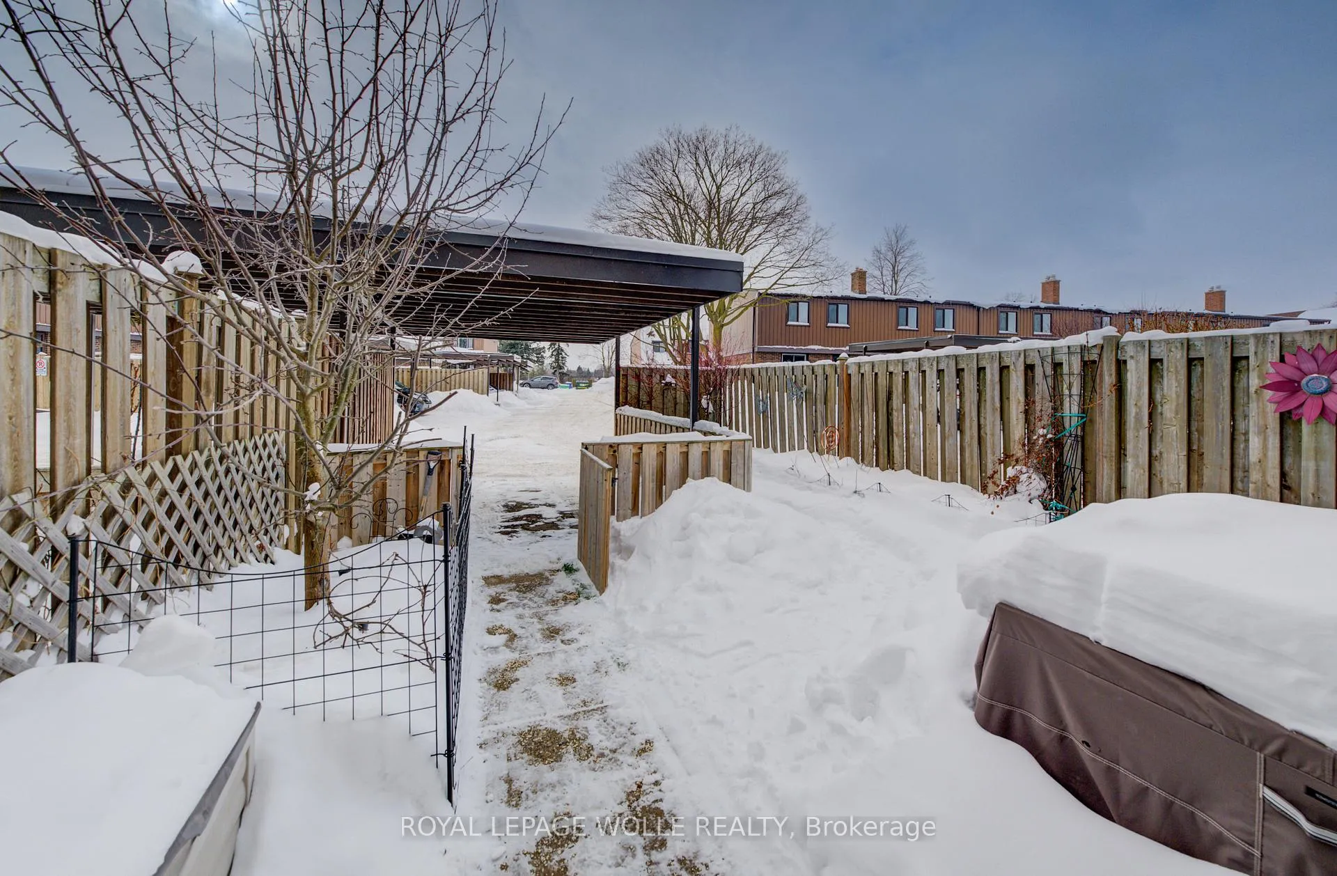 Photo 35 of Unit 1, 285 Sandowne Drive, Waterloo — HOMEH