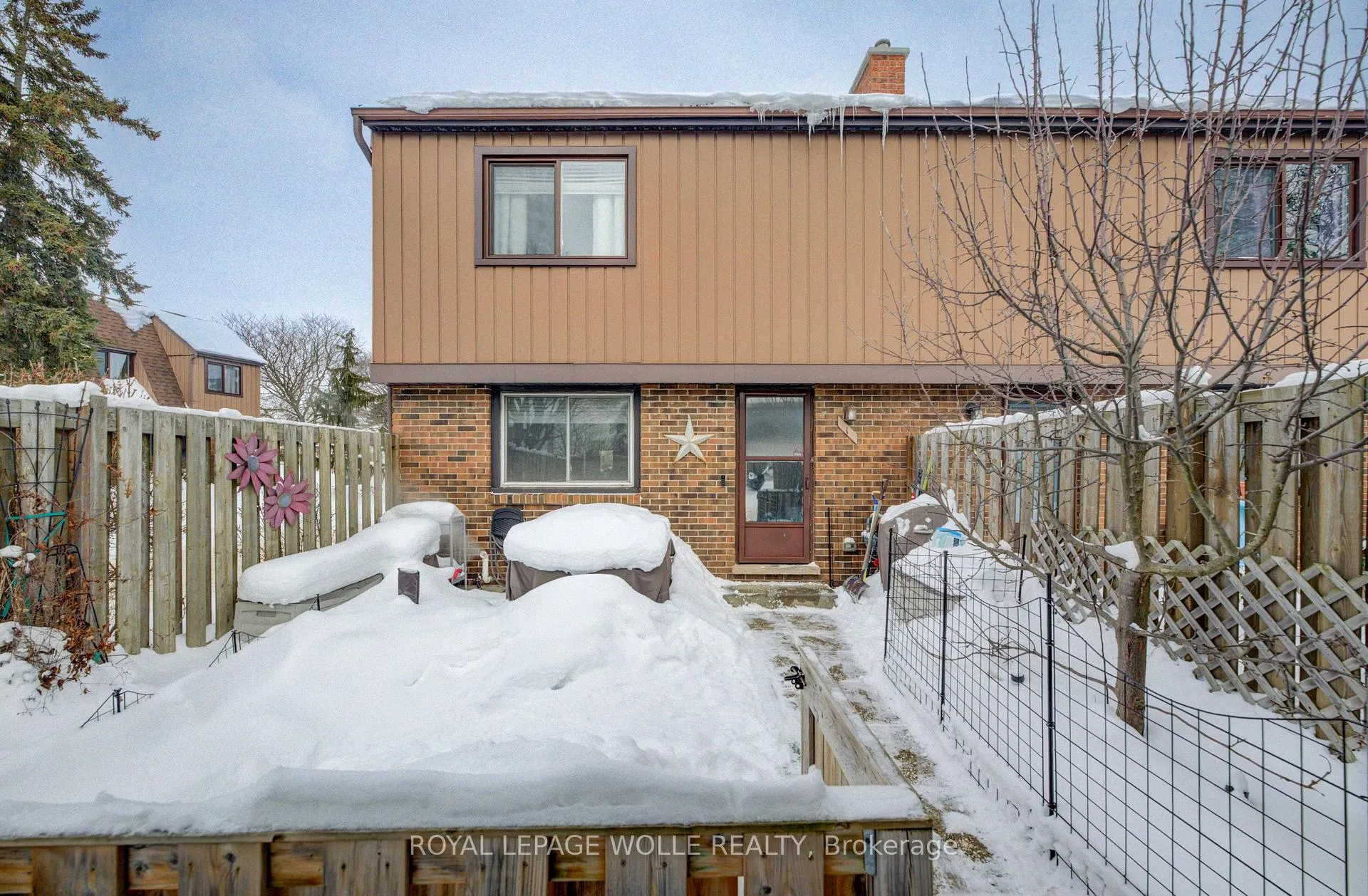 Photo 36 of Unit 1, 285 Sandowne Drive, Waterloo — HOMEH