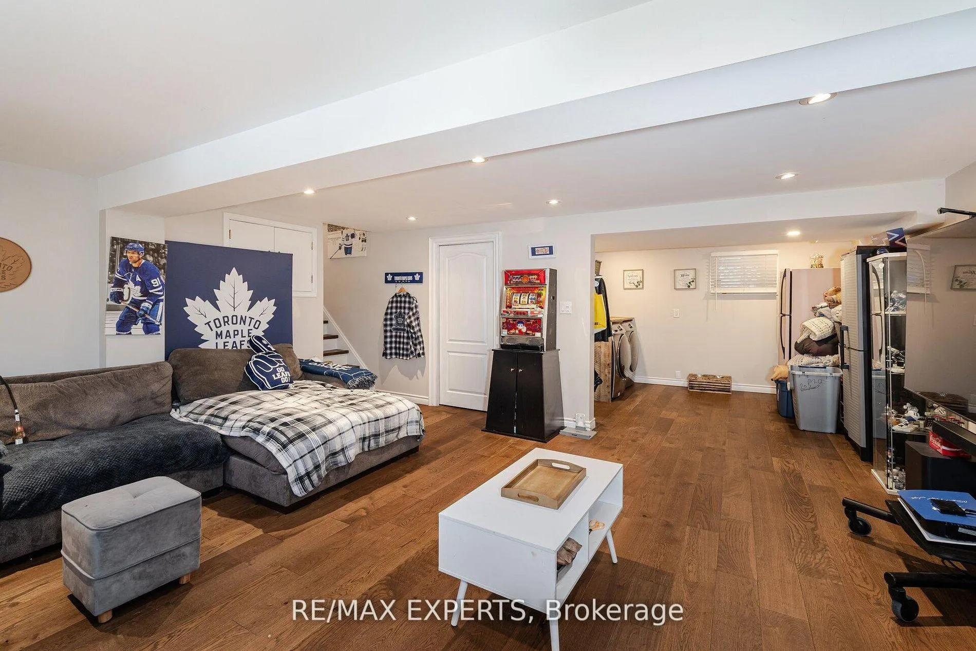 Photo 15 of 92 Ambleside Drive, Brampton, Brampton South — HOMEH