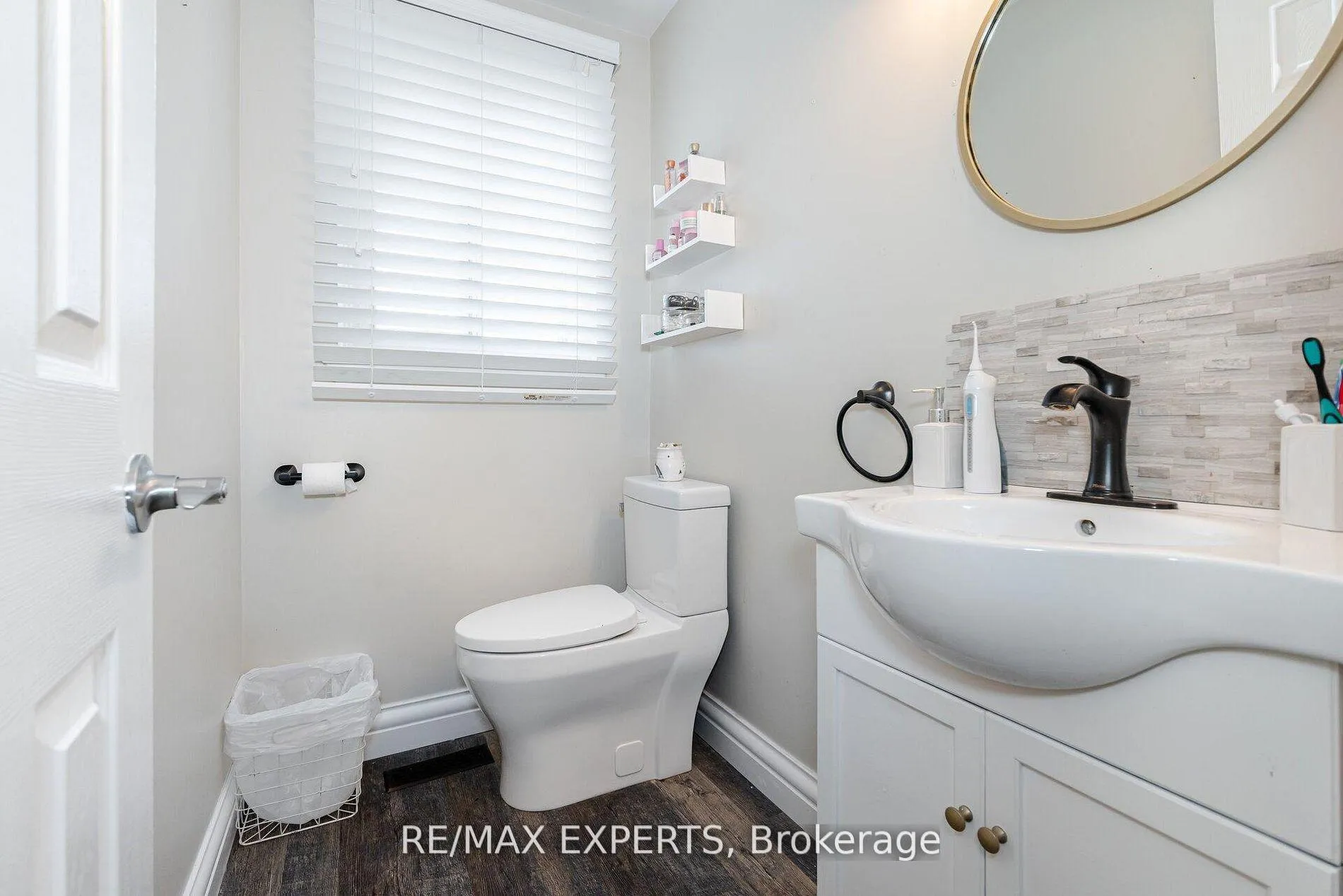 Photo 16 of 92 Ambleside Drive, Brampton, Brampton South — HOMEH