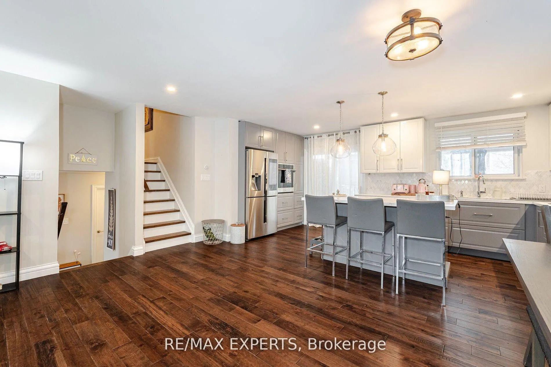 Photo 35 of 92 Ambleside Drive, Brampton, Brampton South — HOMEH