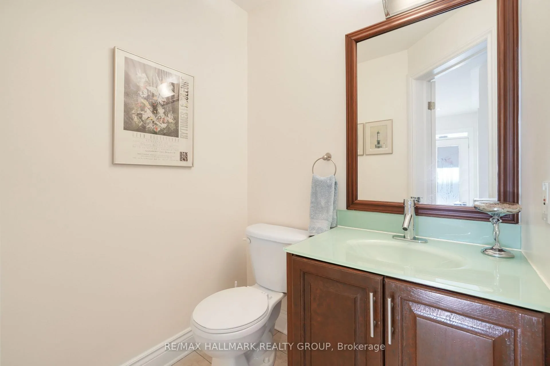 Photo 18 of Unit 4, 5 Harvey Street, Ottawa, Ottawa East — HOMEH