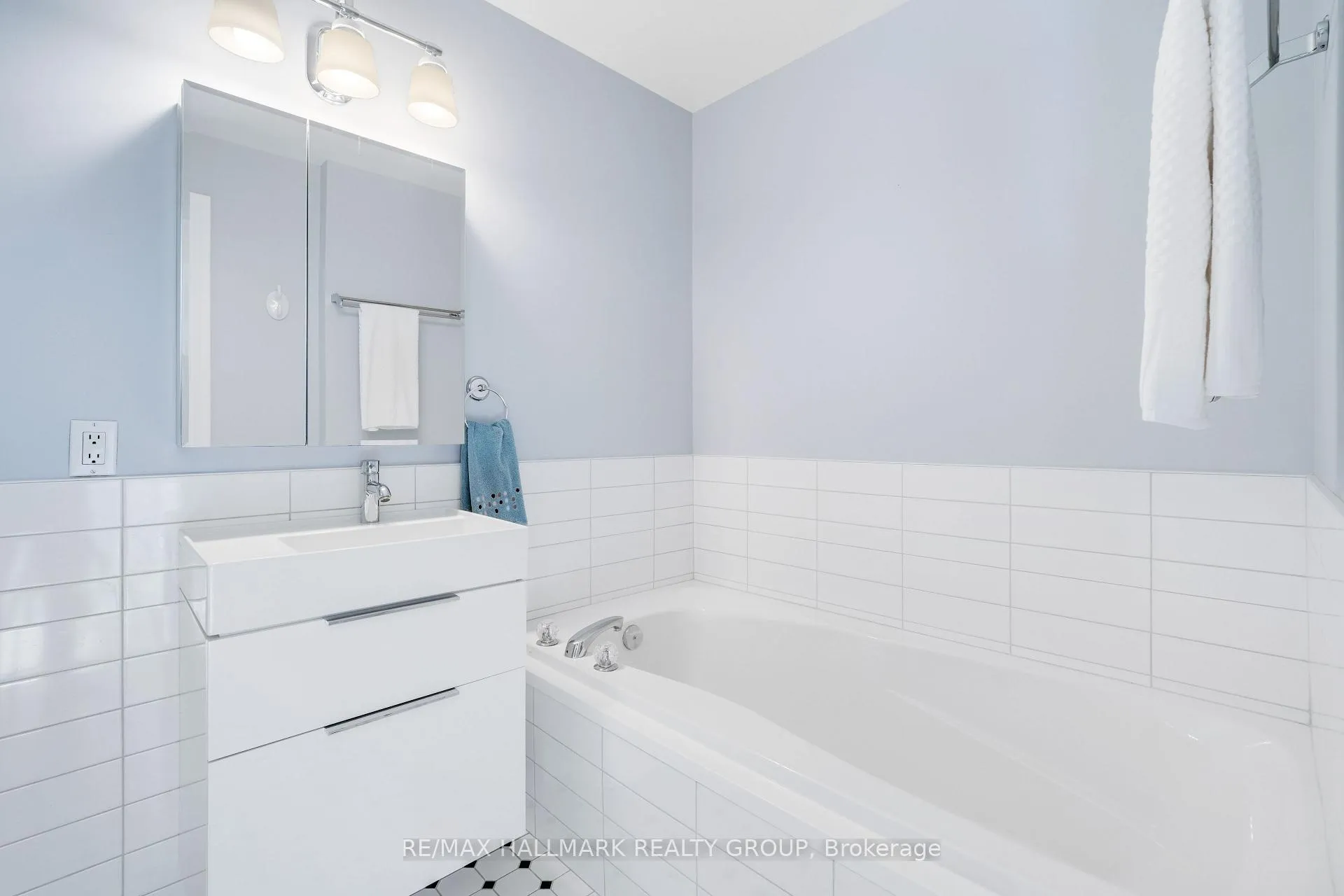 Photo 24 of Unit 4, 5 Harvey Street, Ottawa, Ottawa East — HOMEH