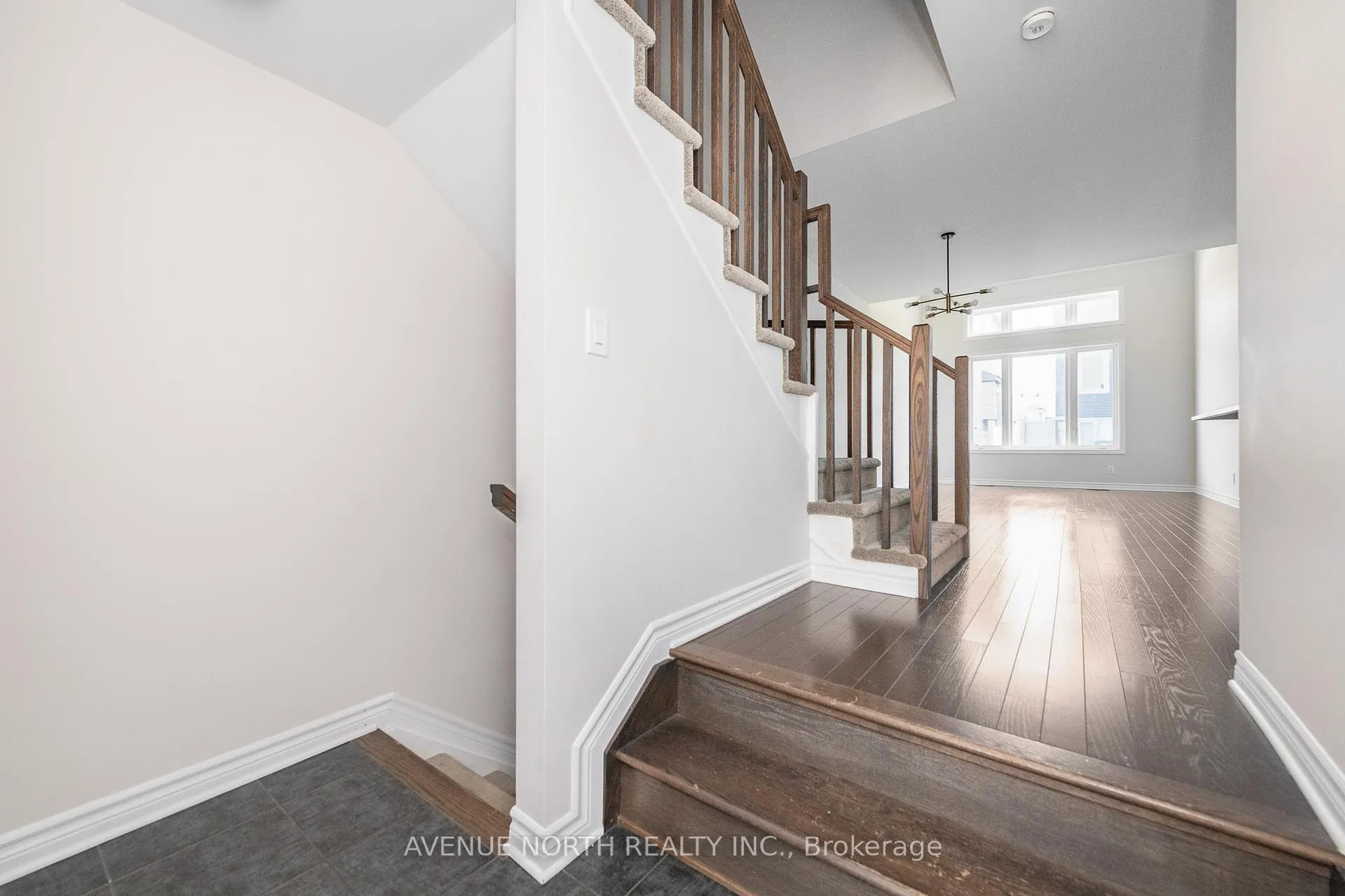 Photo 7 of 1024 Kijik Crescent, Ottawa, Blossom Park/Kemp Park/Findlay Creek — HOMEH